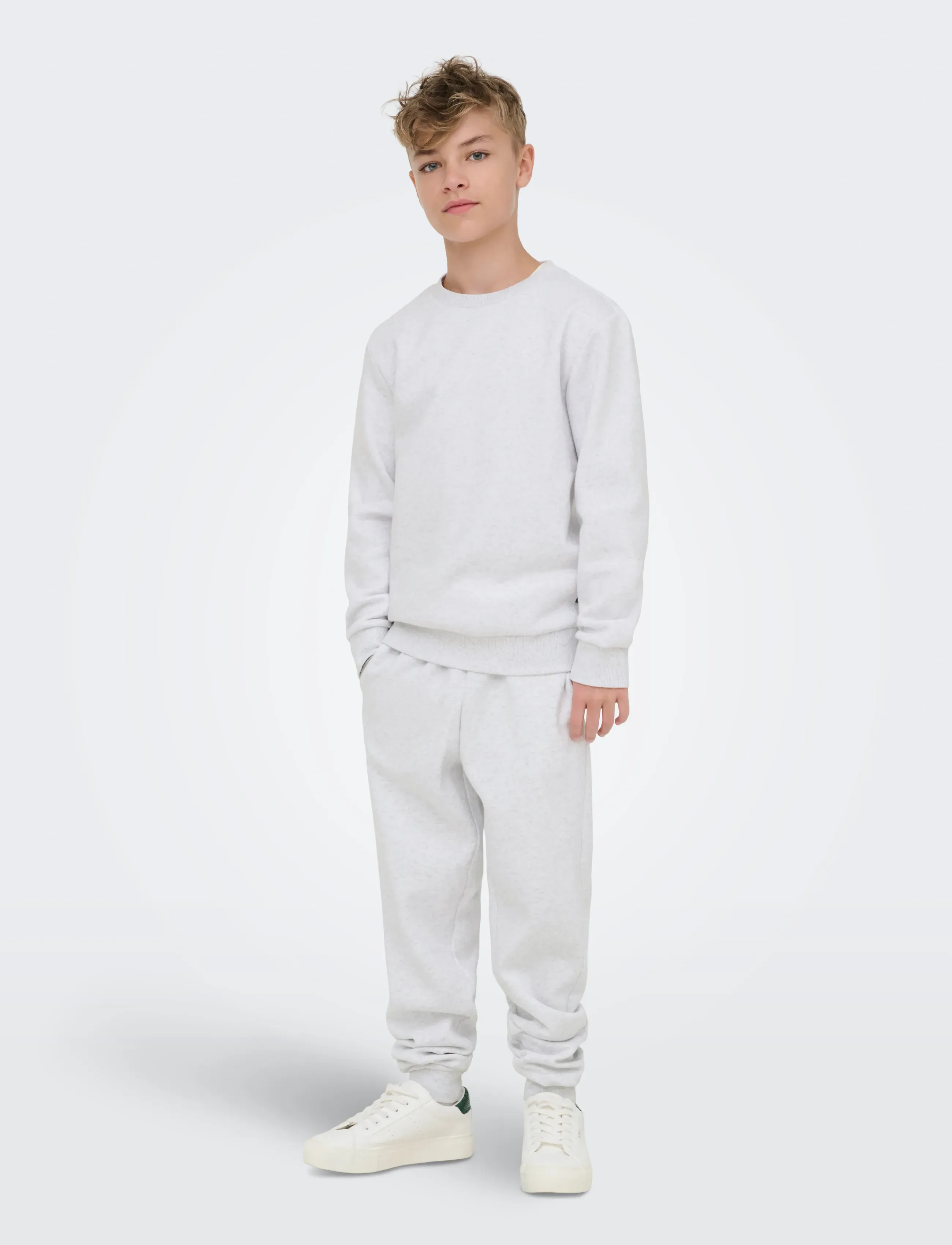 ONLY & SONS - OSJCERES SWEAT PANTS SWT NOOS - dressipüksid - super light grey melange - 4
