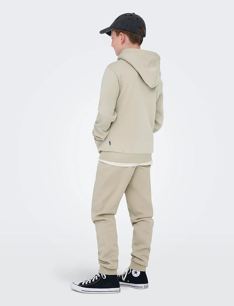 ONLY & SONS - OSJCERES SWEAT PANTS SWT NOOS - mjukisbyxor - silver lining - 3