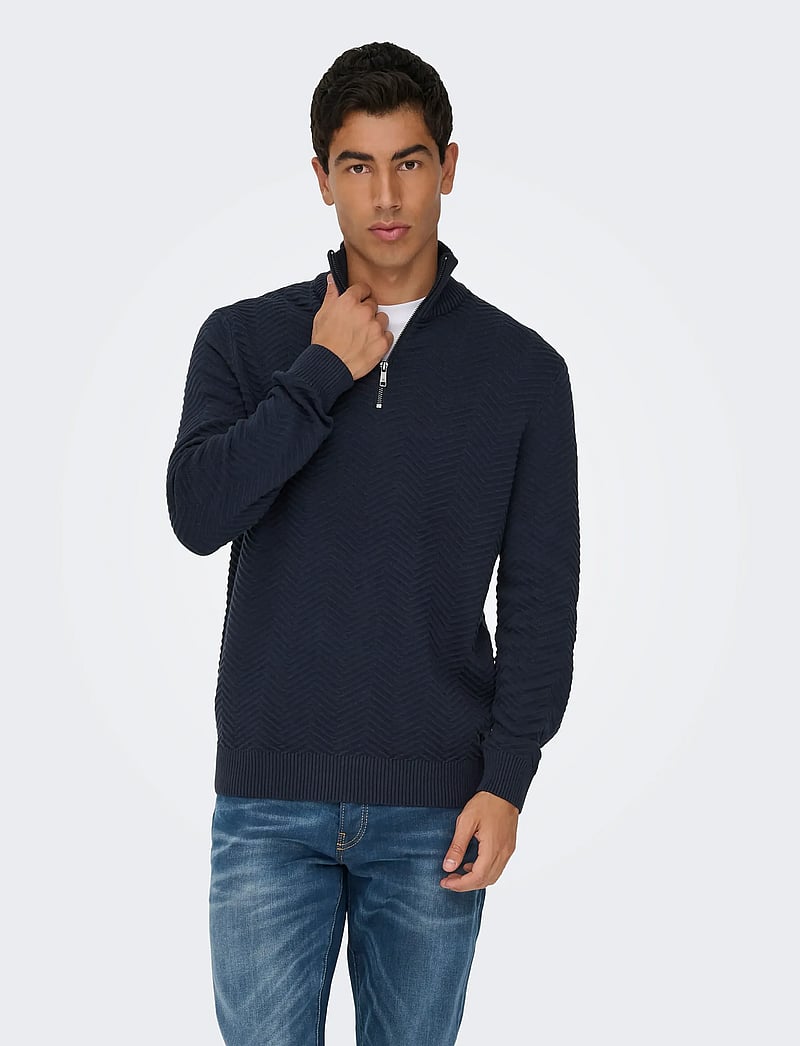 ONLY & SONS - ONSMACE REG HERRINGBONE HALF ZIP KNIT NS - džemperiai su trumpu užtrauktuku - navy blazer - 0