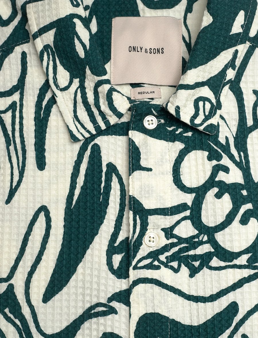 ONLY & SONS - ONSSAVIER WAFFLE SS SHIRT 0326 - overhemden met patroon - antique white - 2