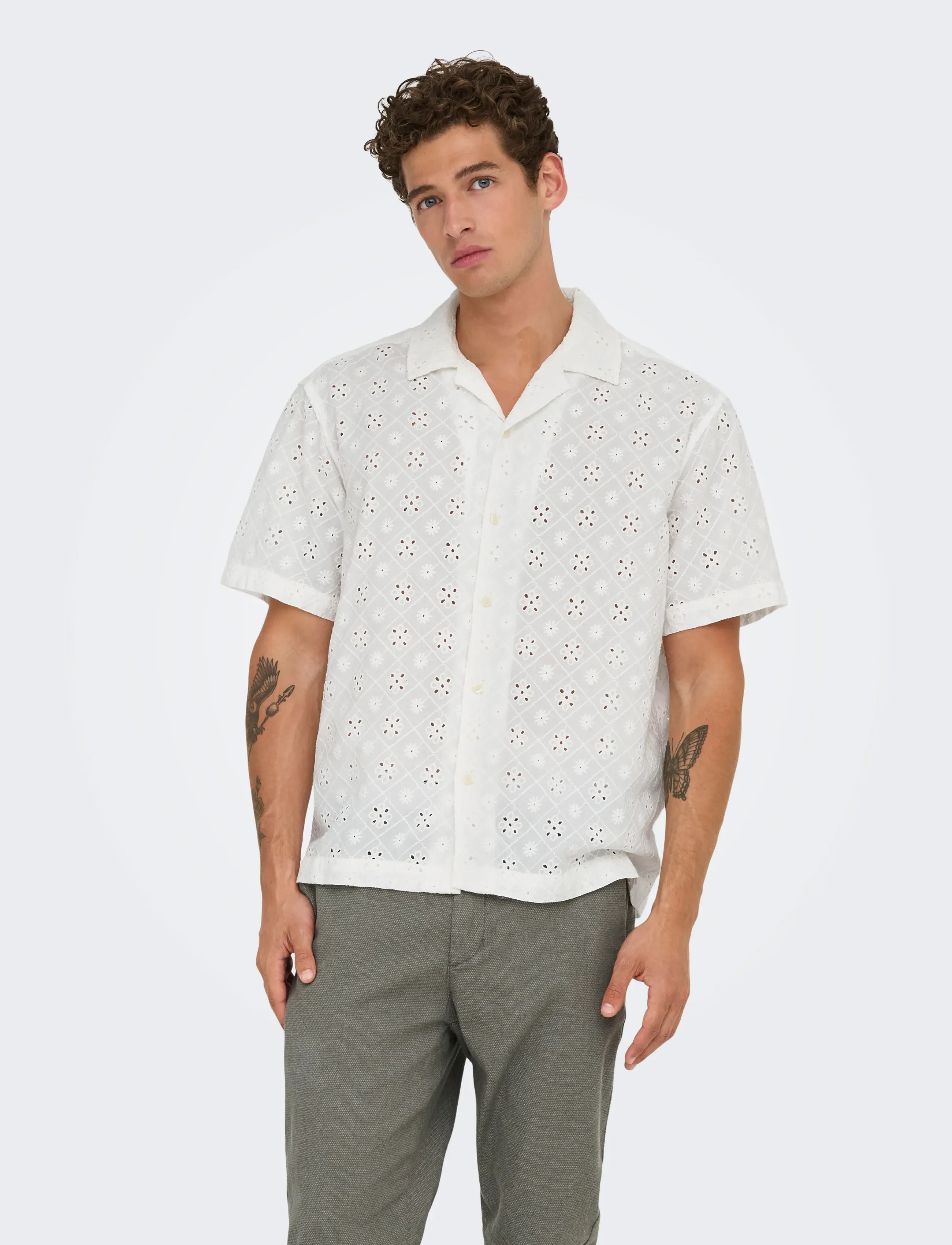 ONLY & SONS ONSARON LOOSE FIT SS RESORT SHIRT 0305 - Skjorter - CLOUD DANCER / white