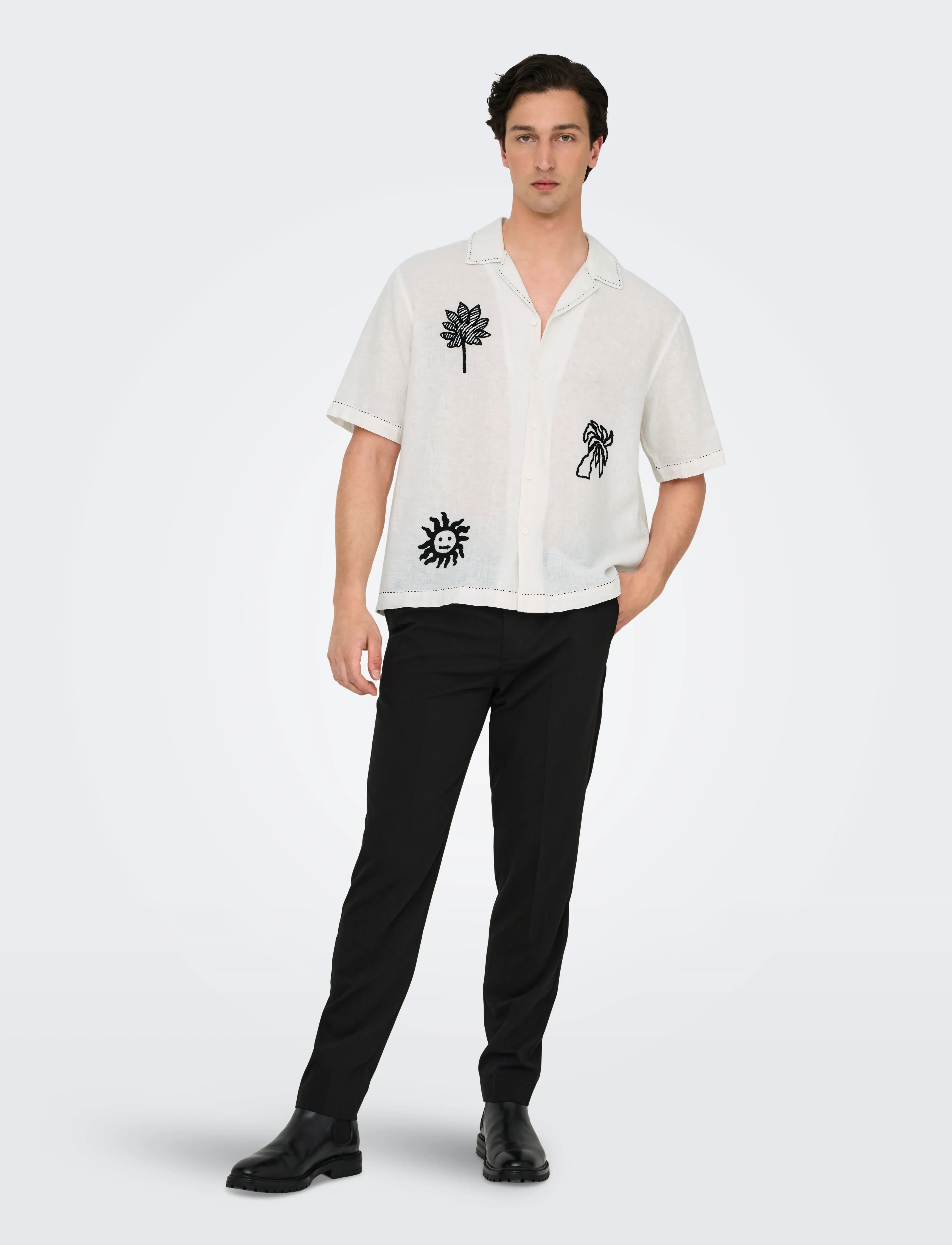 ONLY & SONS - ONSCAIDENLY EMBROIDERY SS RESORT LOOSE S - cloud dancer - 4