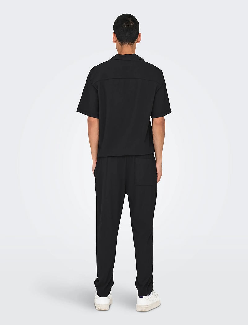 ONLY & SONS - ONSPLI PLISSE CROPPED DILO PANT - tapered jeans - jet black - 3