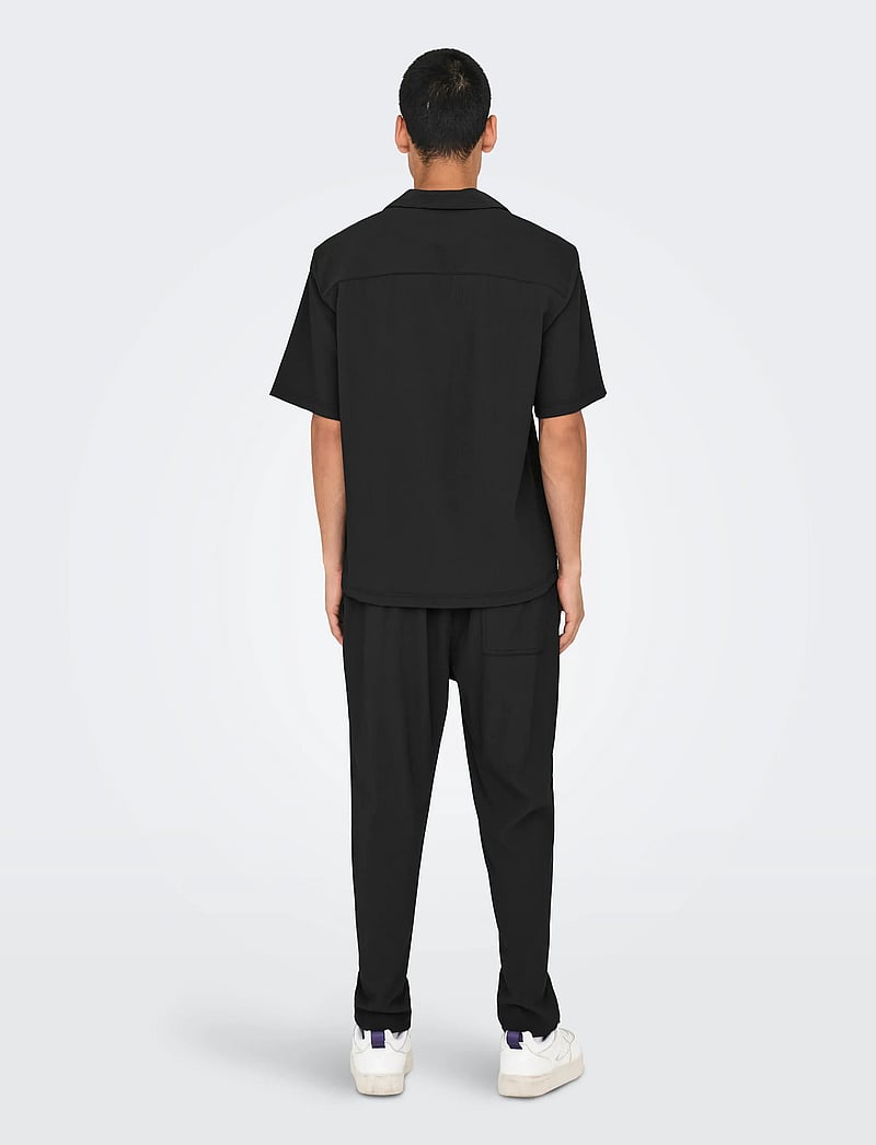 ONLY & SONS - ONSPLI PLISSE SHIRT - kurzärmelig - jet black - 3