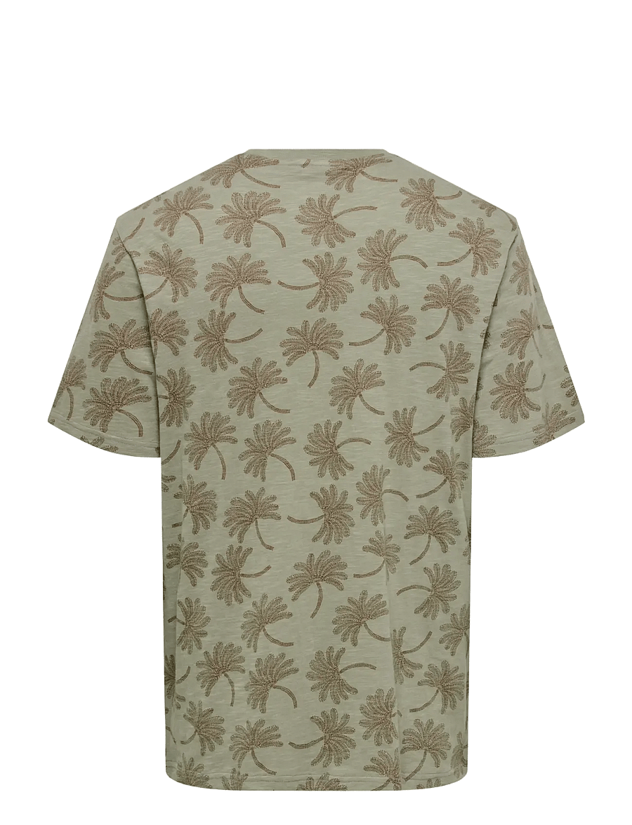 ONLY & SONS - ONSMALDINI AOP REG. SS AOP TEE - short-sleeved t-shirts - dried sage - 1