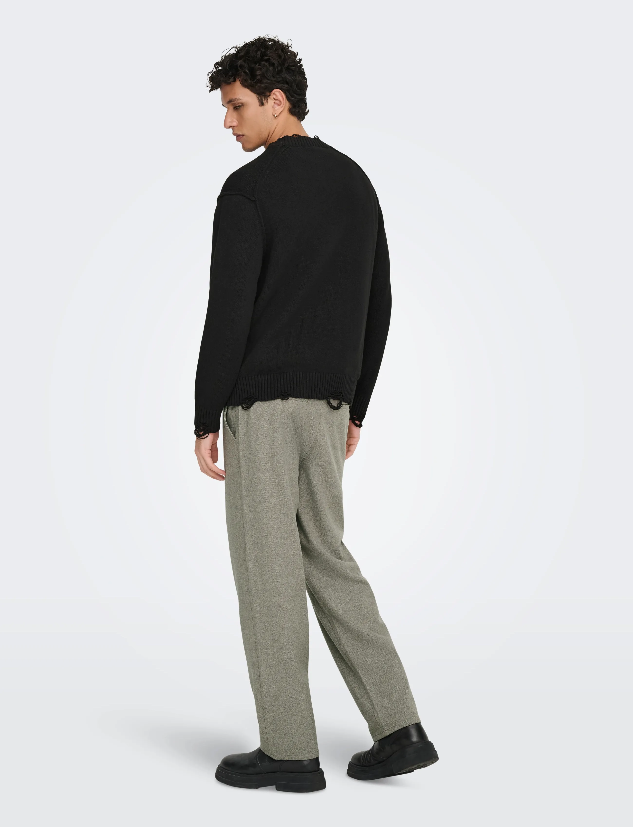 ONLY & SONS - ONSTUNE RLX LS CREW NECK KNIT - Ümmarguse kaelusega kudumid - black - 4