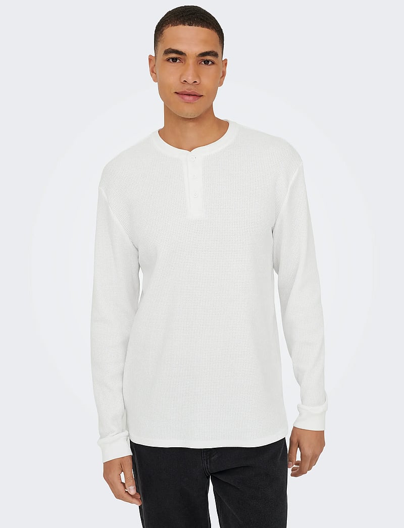 ONLY & SONS - ONSTOBIE REG LS HENLEY TEE NOOS - långärmade t-shirts - bright white - 4