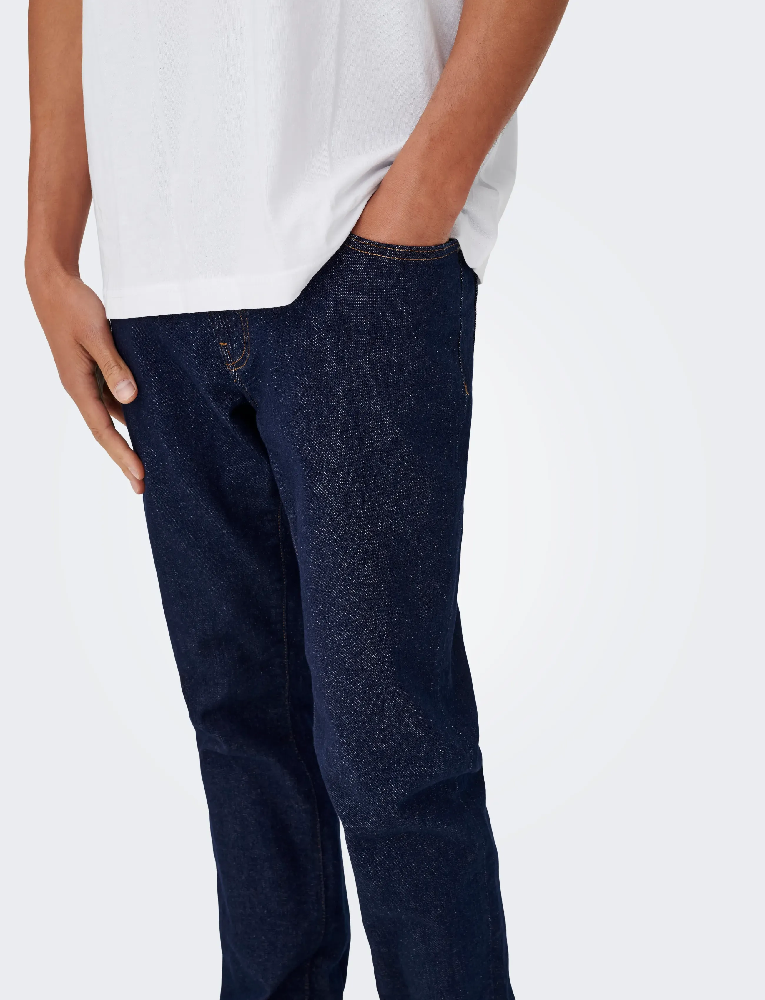 ONLY & SONS - ONSWEFT REGULAR 4384 EY BOX JEANS - dark blue denim - 4