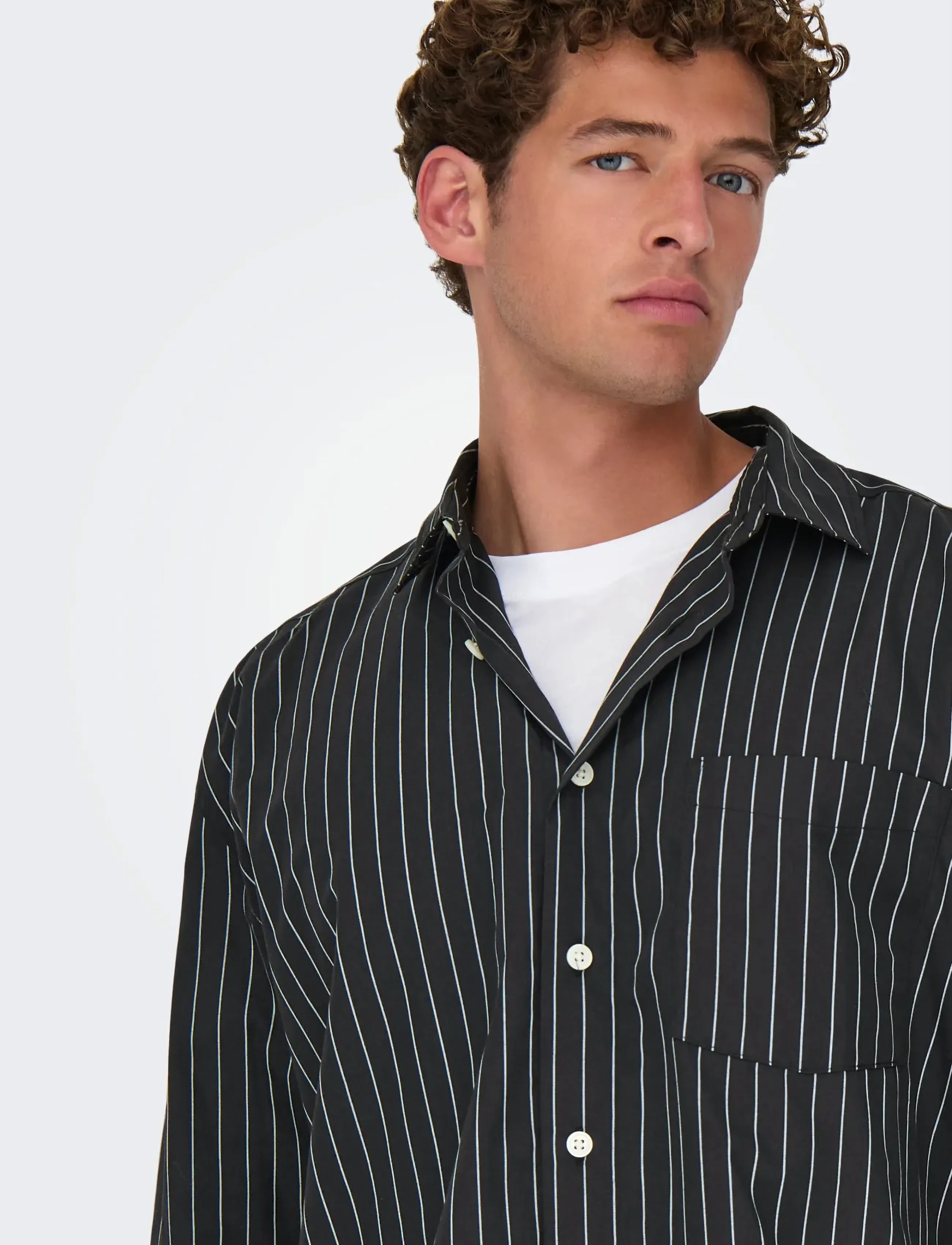 ONLY & SONS Onsbarry Rlx Popplin Stripe Ls Cf randiga skjortor herr – bild 5