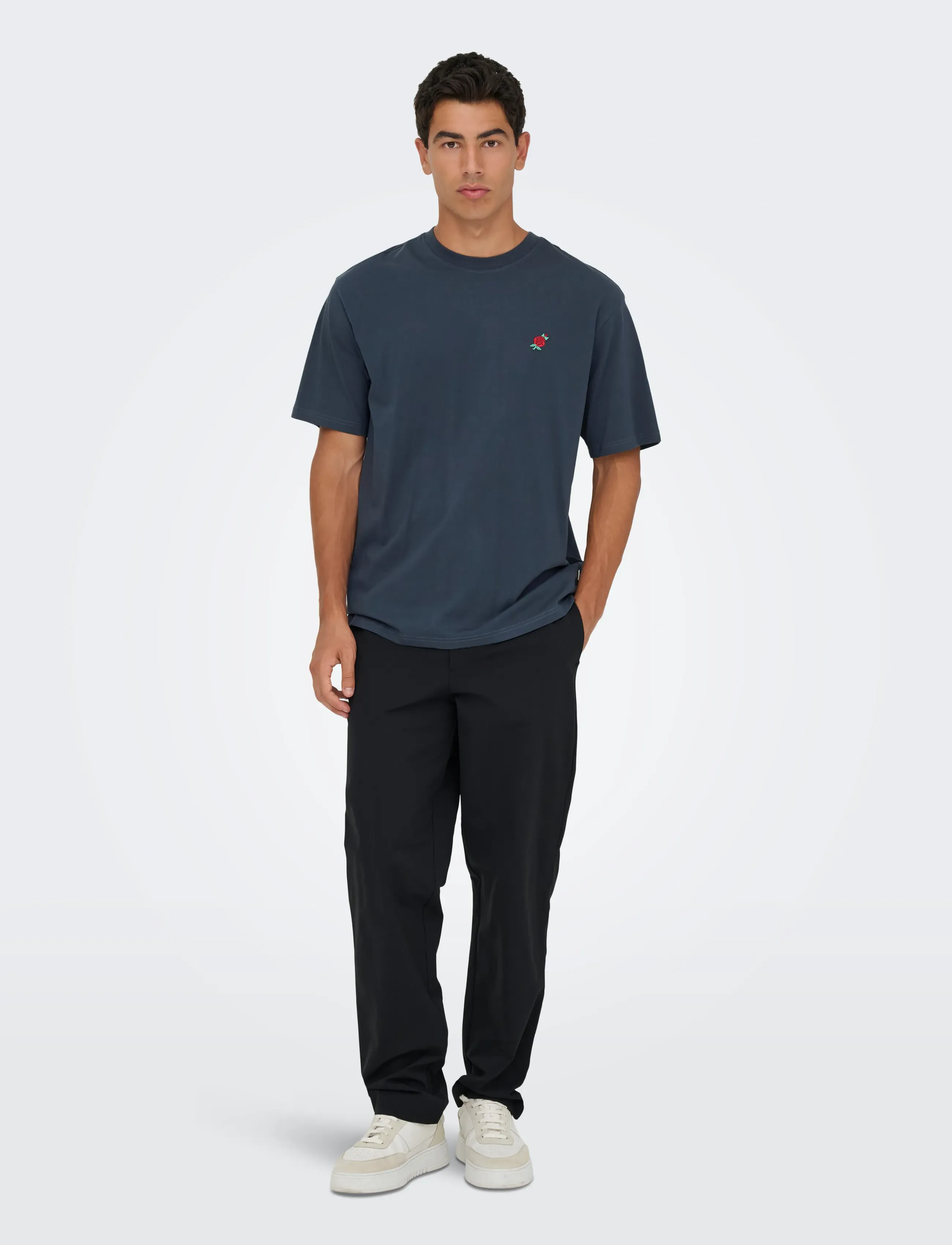 ONLY & SONS - ONSFRED LIFE OPT 4 RLX SS TEE VD - kurzärmelig - blue nights - 4