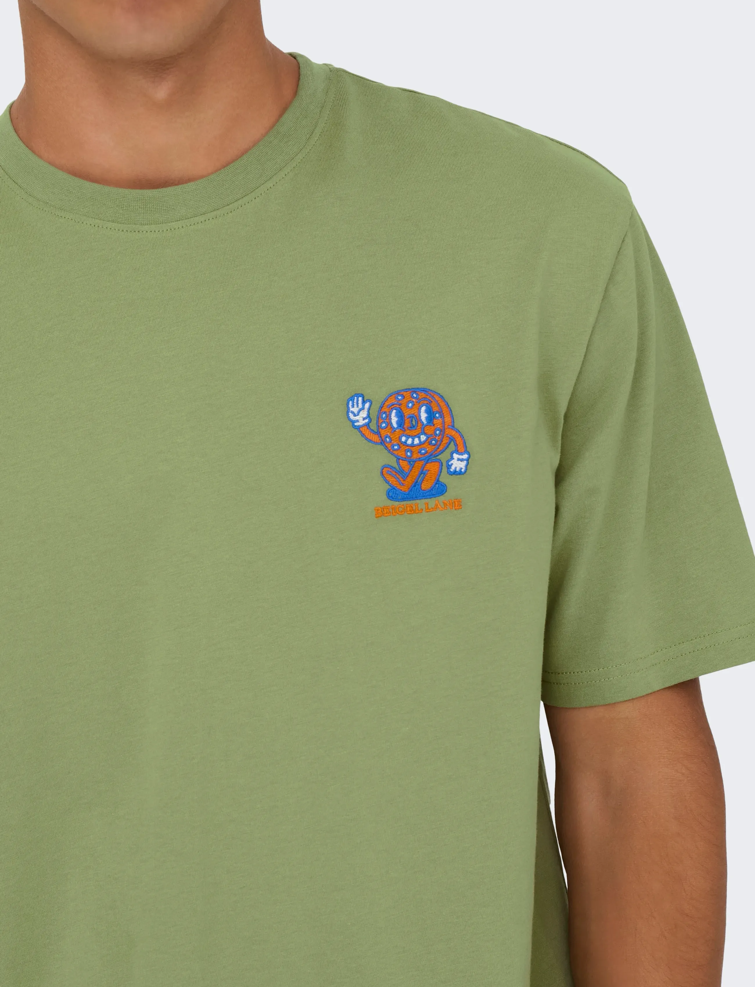 ONLY & SONS - ONSFRED LIFE OPT 4 RLX SS TEE VD - kortärmade t-shirts - oil green - 5