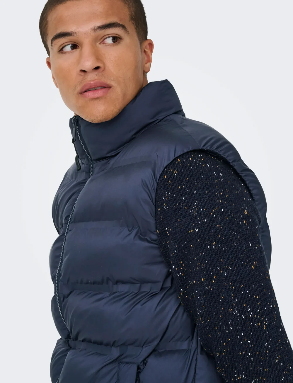 ONLY & SONS - ONSUNION SEAMLESS LIFE PUFFER VEST OTW - vestid - night sky - 5