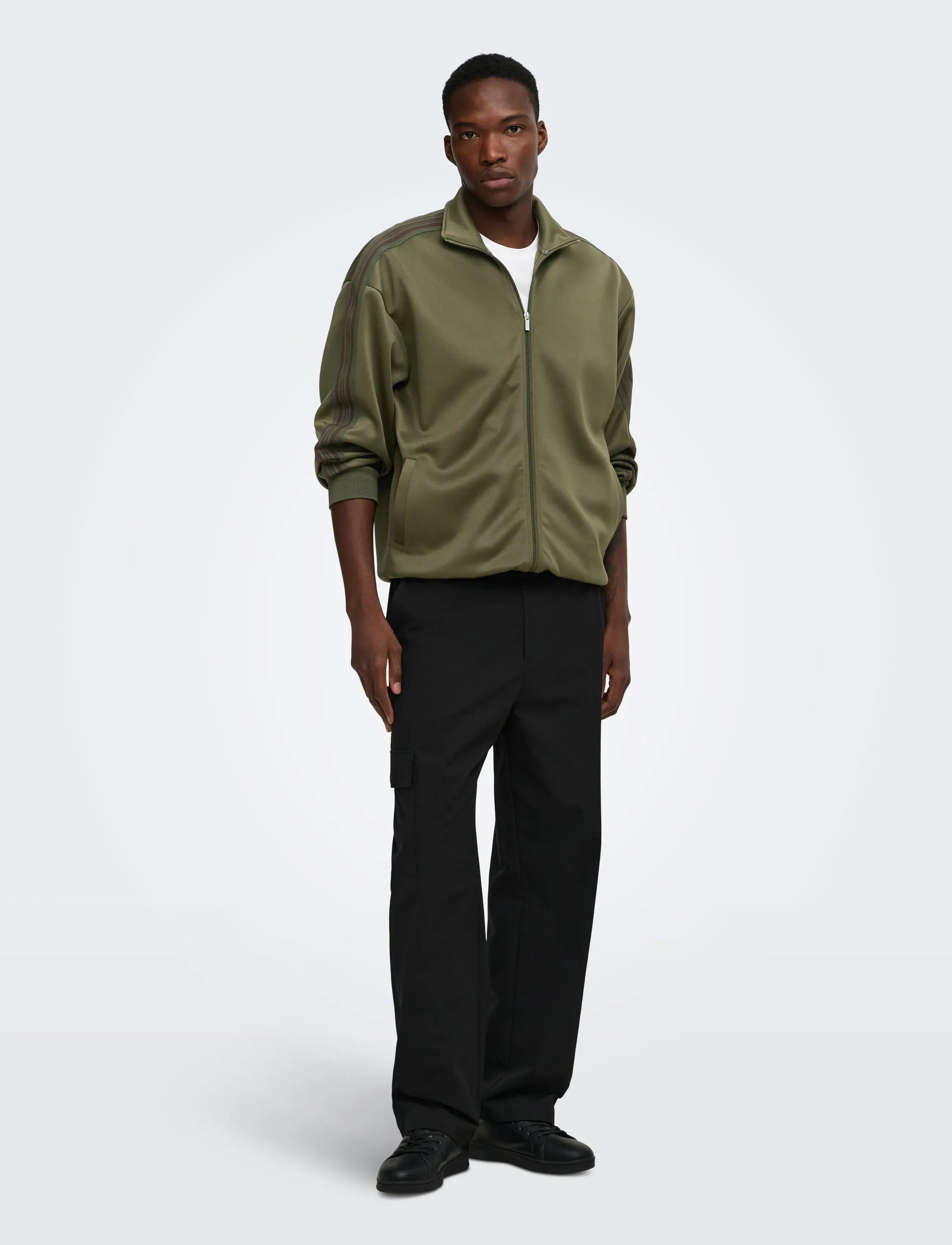 ONLY & SONS - ONSRIBER RLX LS ZIP STRIPE TRACK SWEAT - herbstjacken - tarmac - 4