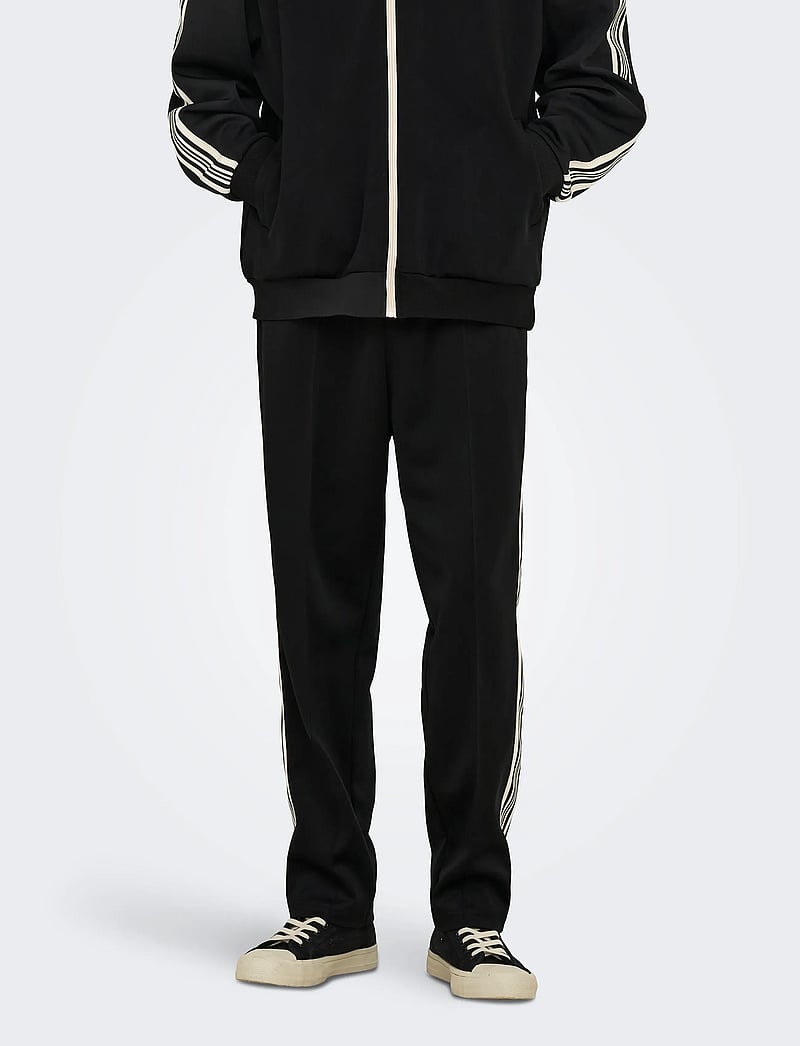 ONLY & SONS - ONSRIBER REG TRACK PANT SWEAT - casual byxor - black - 0