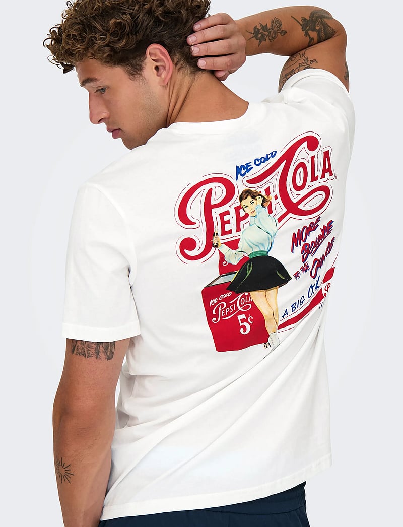 ONLY & SONS - ONSPEPSI LIFE REG SS LIC TEE - lühikeste varrukatega t-särgid - bright white - 5