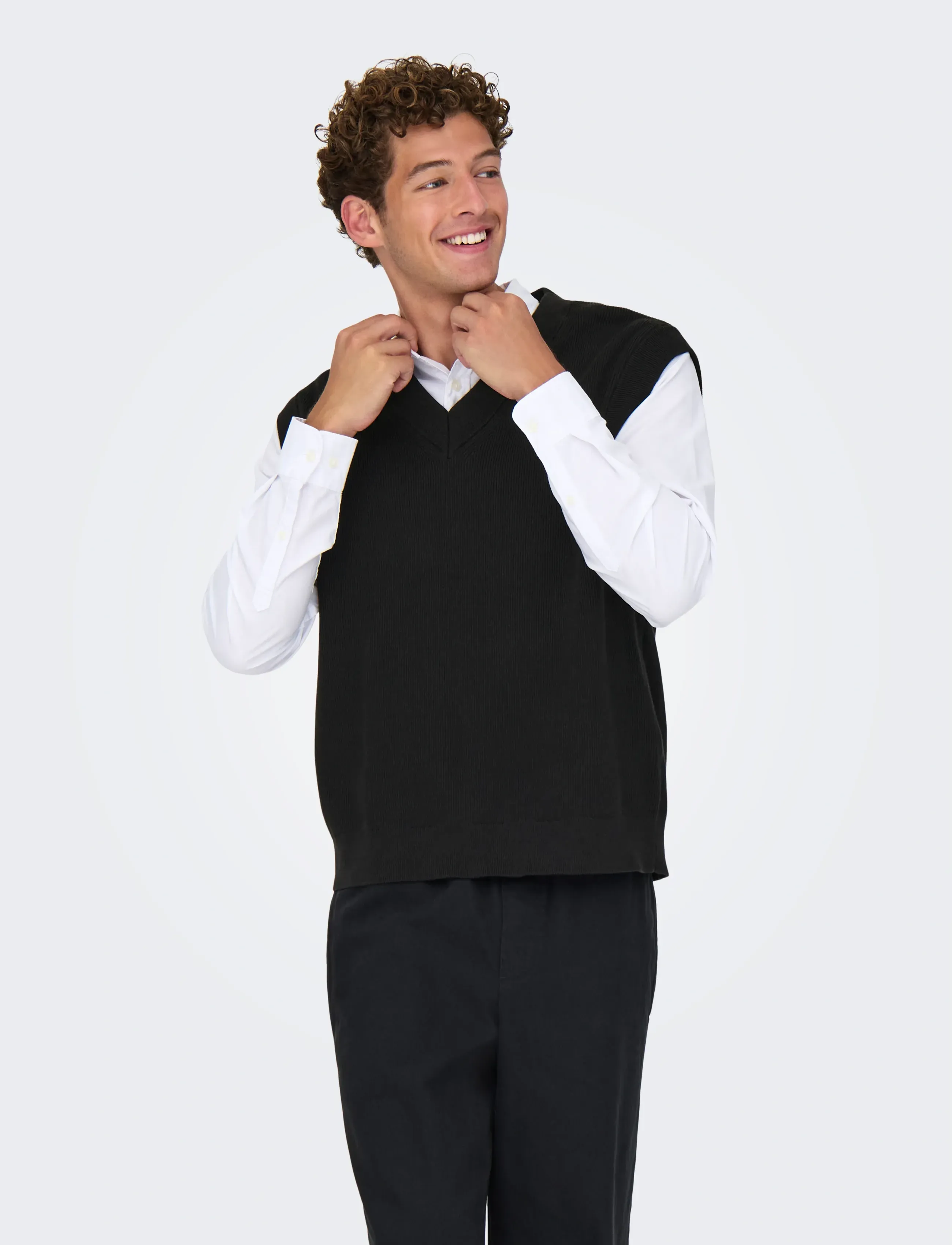 ONLY & SONS Onsphil Rlx 12 Vest Knit, M, Knitwear, Schwarz - Knitted Westen, Männerswear