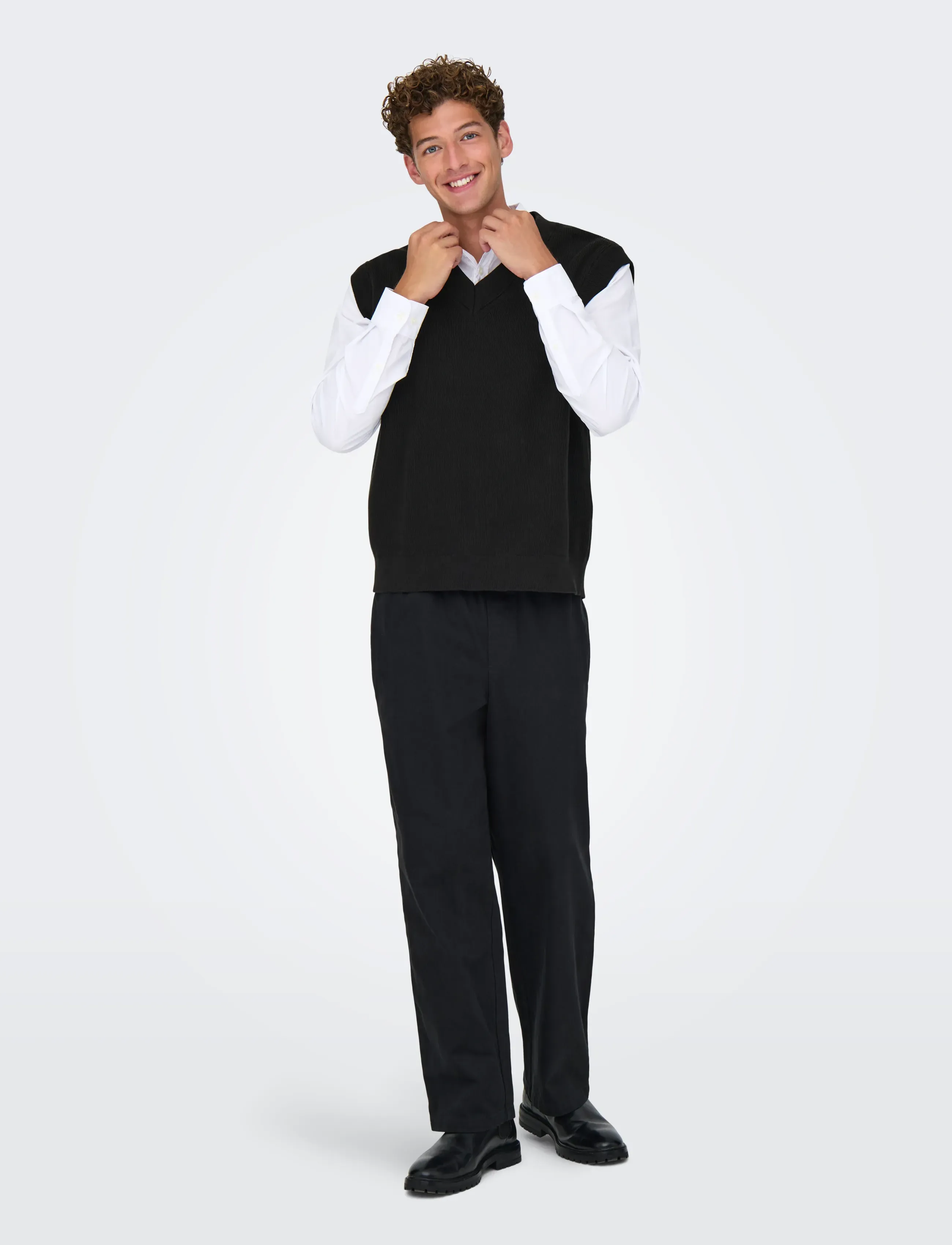ONLY & SONS - ONSPHIL RLX 12 VEST KNIT - strikkevester - black - 4