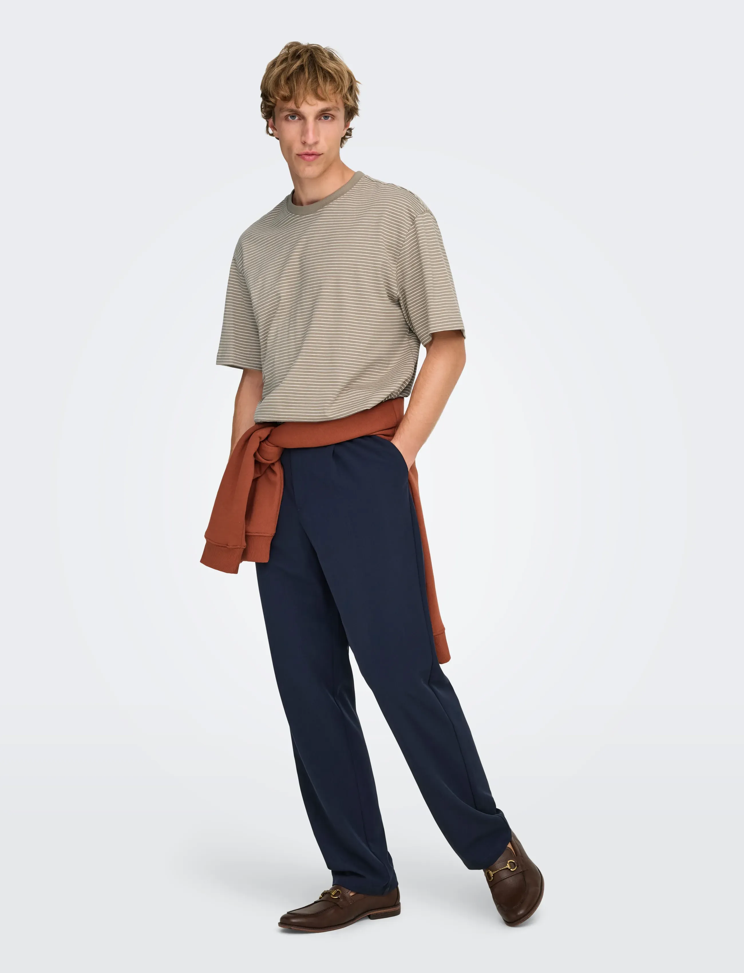 ONLY & SONS - ONSFRED LIFE RLX SS STRIPE TEE NOOS - lühikeste varrukatega t-särgid - desert taupe - 5