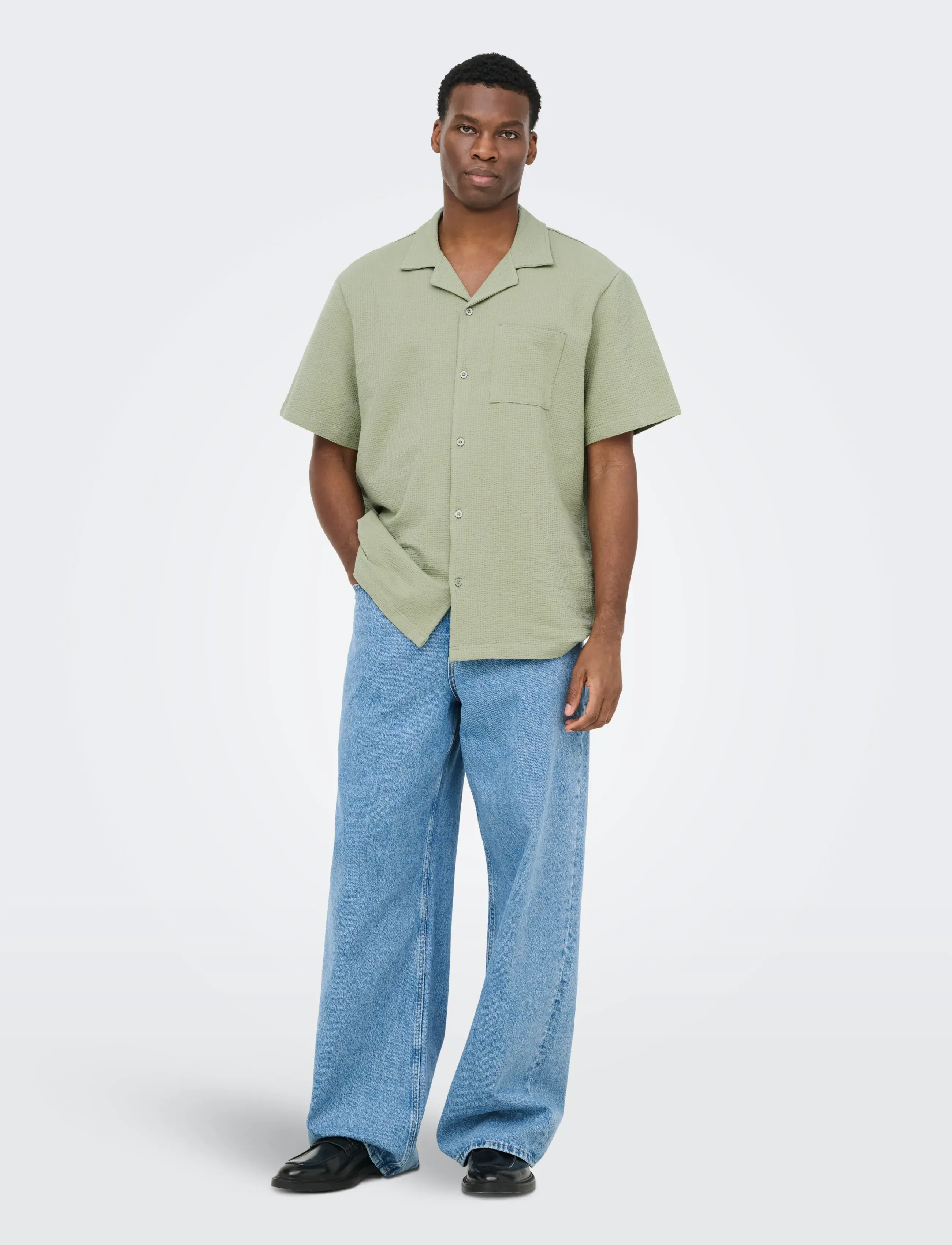 ONLY & SONS - ONSKIAN LIFE SEERSUCKER SS SHIRT NOOS - kortærmede skjorter - seagrass - 4