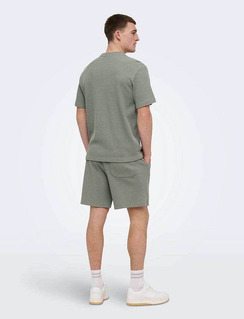 ONLY & SONS - ONSTOBIE RLX S WAFFLE SHORTS - hosen - castor gray - 3