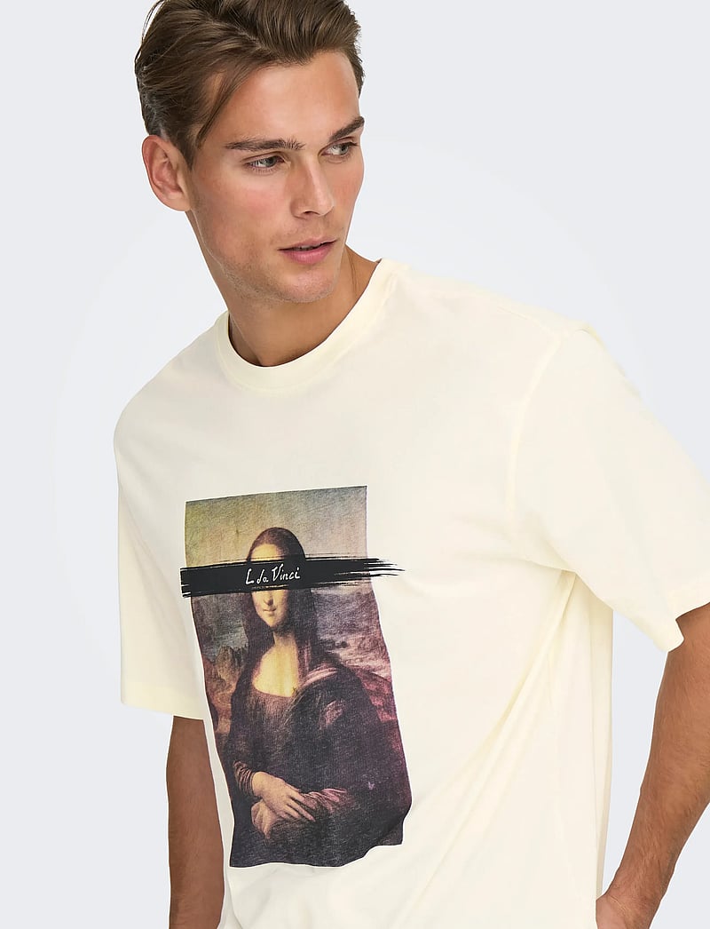 ONLY & SONS - ONSMONALISA RLX SS LIC TEE VD - kurzärmelig - whisper white - 5