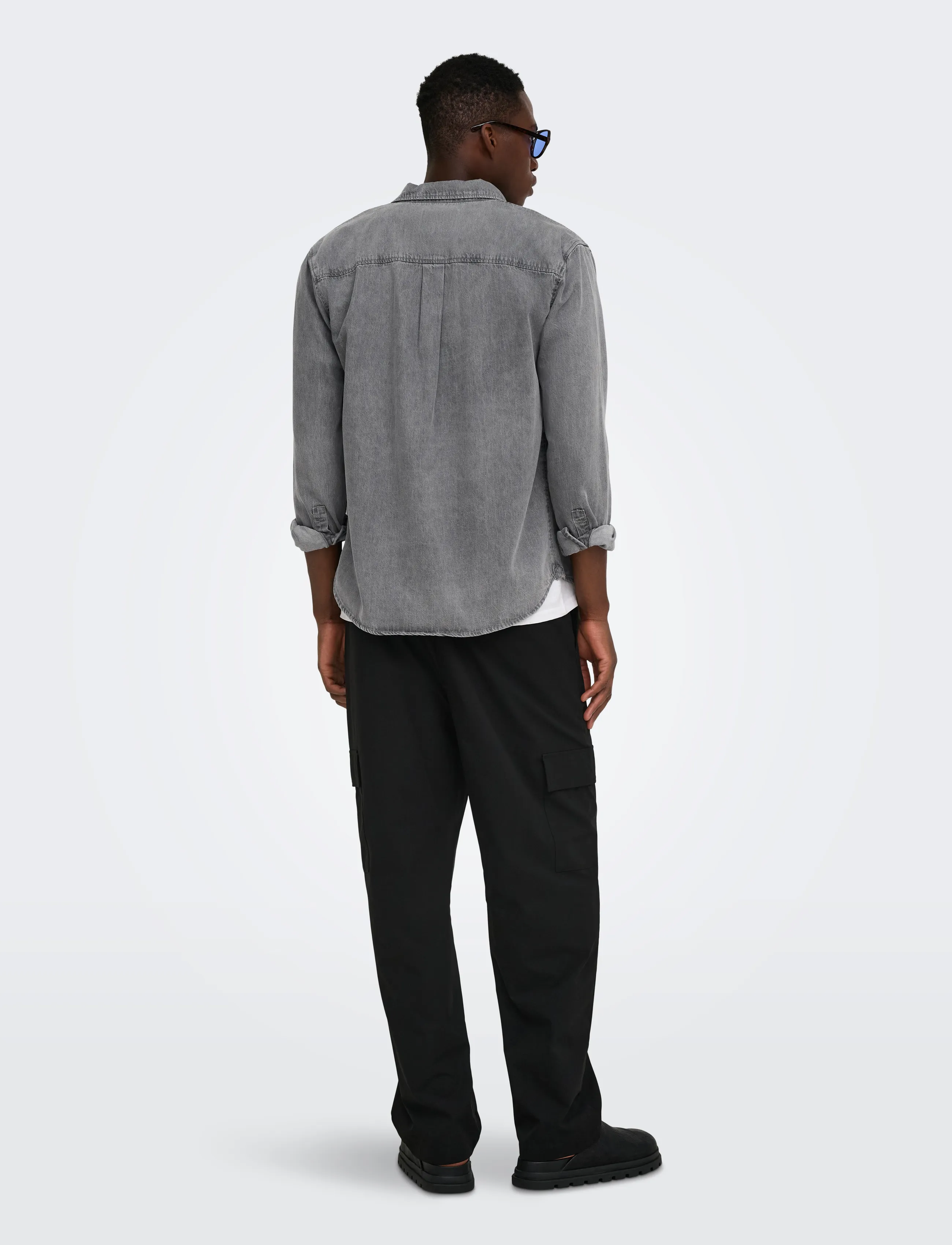 ONLY & SONS - ONSORSON REGULAR YFM DNM SHIRT NOOS - denim shirts - light grey denim - 3