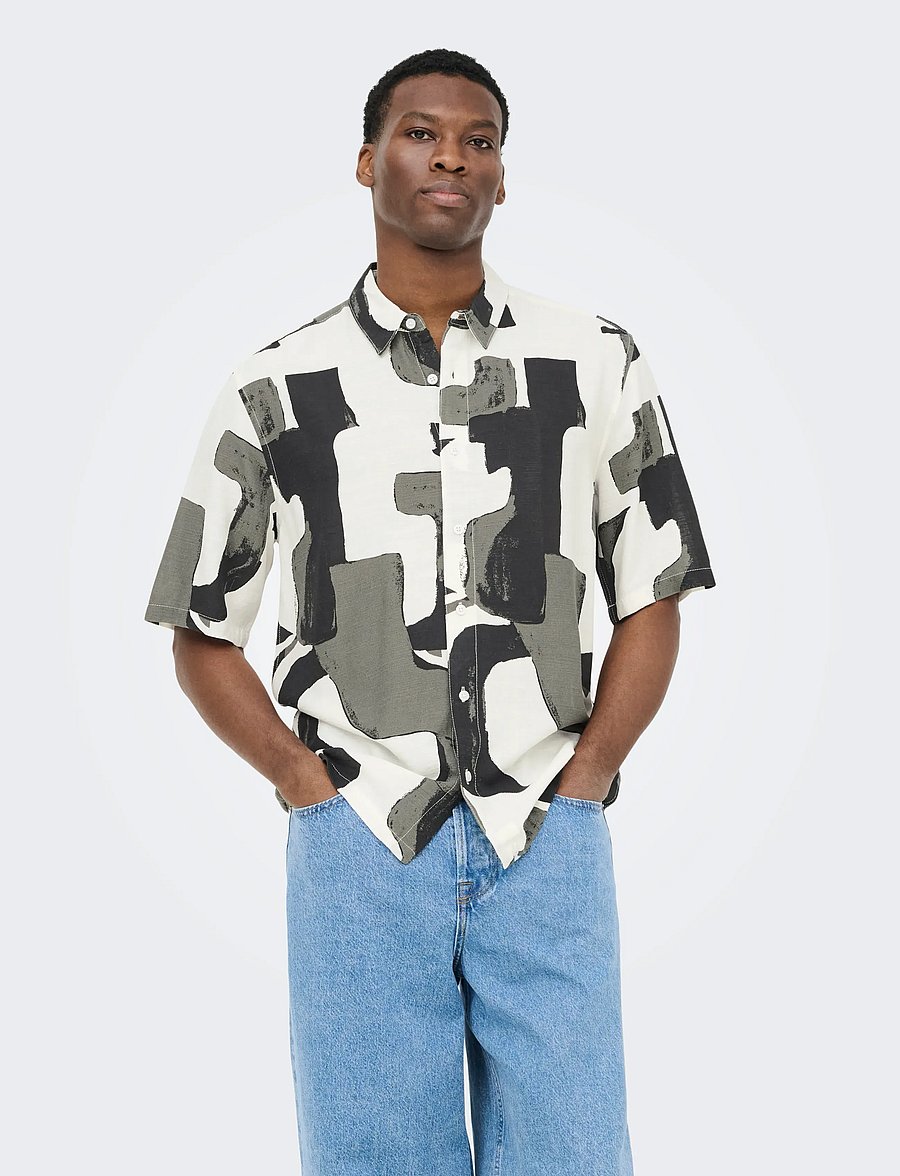 ONLY & SONS - ONSHARVI LIFE SS AOP SHIRT NOOS - chemises à motifs - jet black - 0