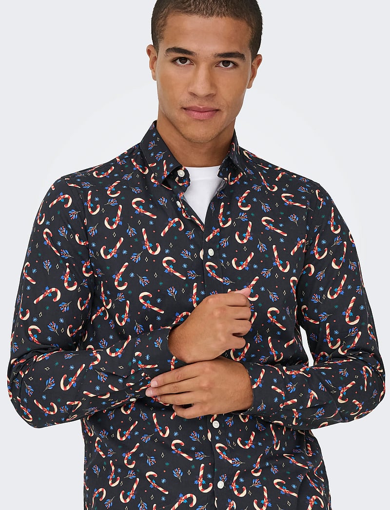 ONLY & SONS - ONSELF XMAS AOP SLIM POPLIN LS SHIRT - mustriga särgid - black - 4