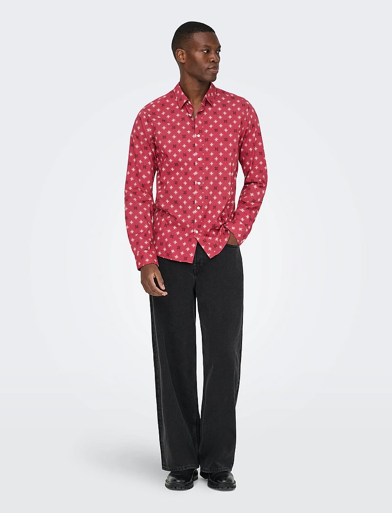 ONLY & SONS - ONSELF XMAS AOP SLIM POPLIN LS SHIRT - mustriga särgid - karanda red - 0