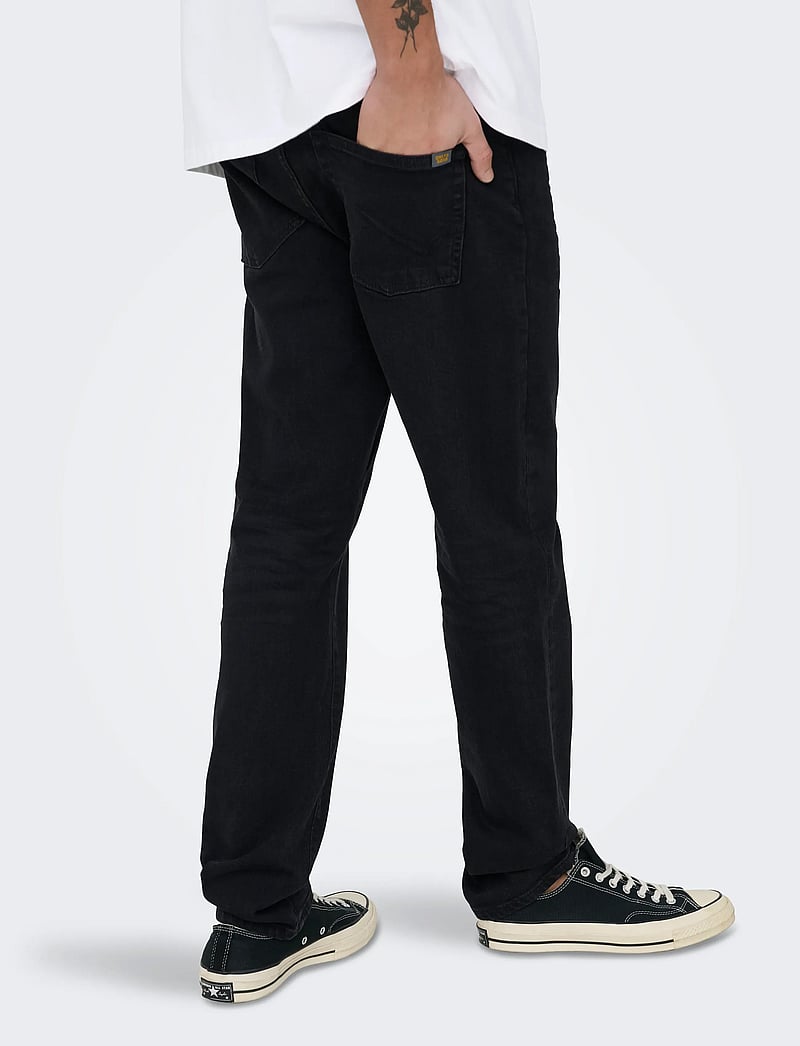 ONLY & SONS - ONSWEFT REG. JAX BLACK 6821 TAI DNM - regular jeans - black denim - 5