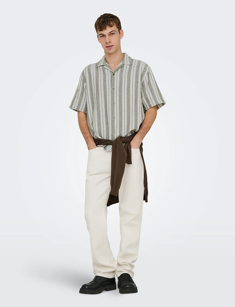 ONLY & SONS - ONSWALKER RLX RESORT SS 035 SHIRT NOOS - stribede skjorter - dark olive - 4