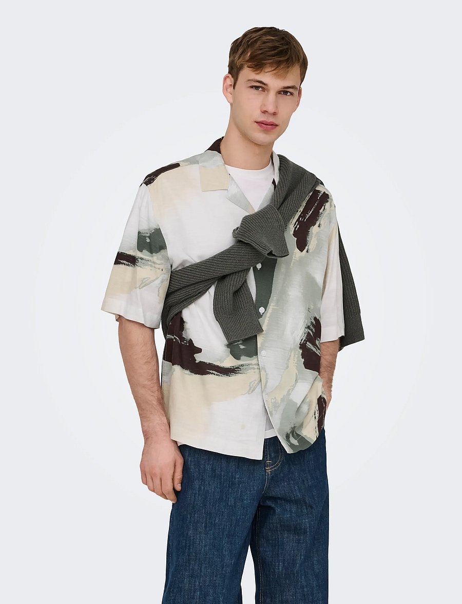 ONLY & SONS - ONSHARVI RLX RESORT SS 041 AOP SHIRT - mönstrade skjortor - bright white - 0