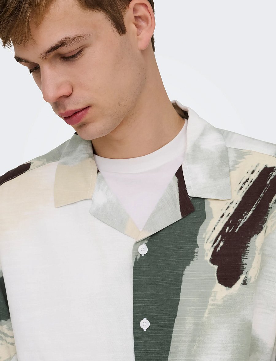 ONLY & SONS - ONSHARVI RLX RESORT SS 041 AOP SHIRT - mönstrade skjortor - bright white - 5
