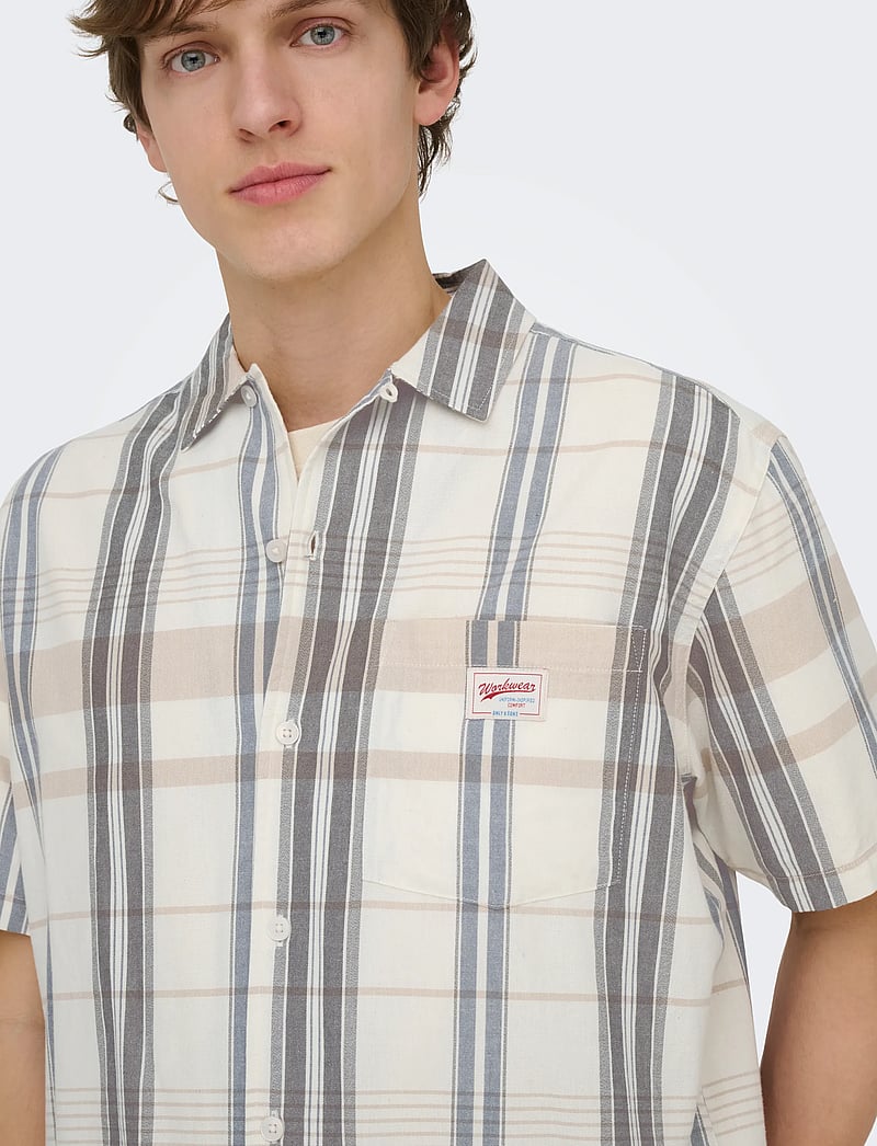ONLY & SONS - ONSEBERT RLX RESORT SS SHIRT WW - karierte hemden - egret - 5