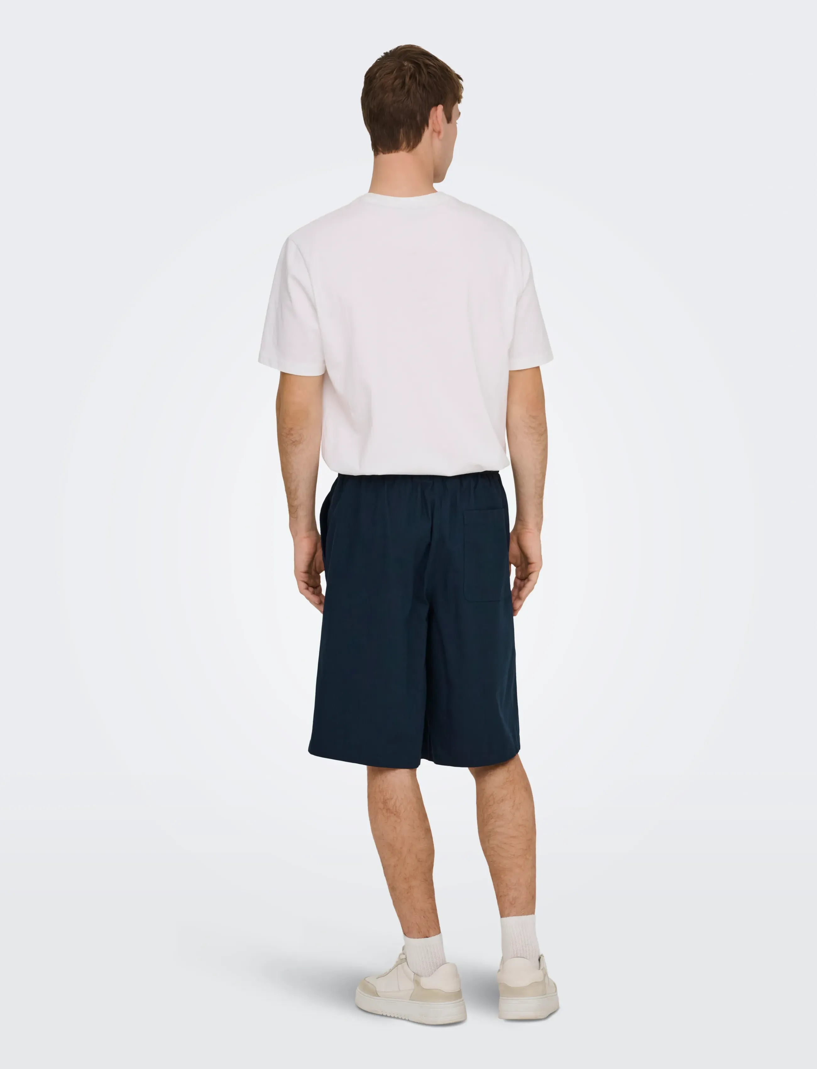 ONLY & SONS - ONSDAVES WIDE COT LIN 0007 SHORTS - linen shorts - dark navy - 3