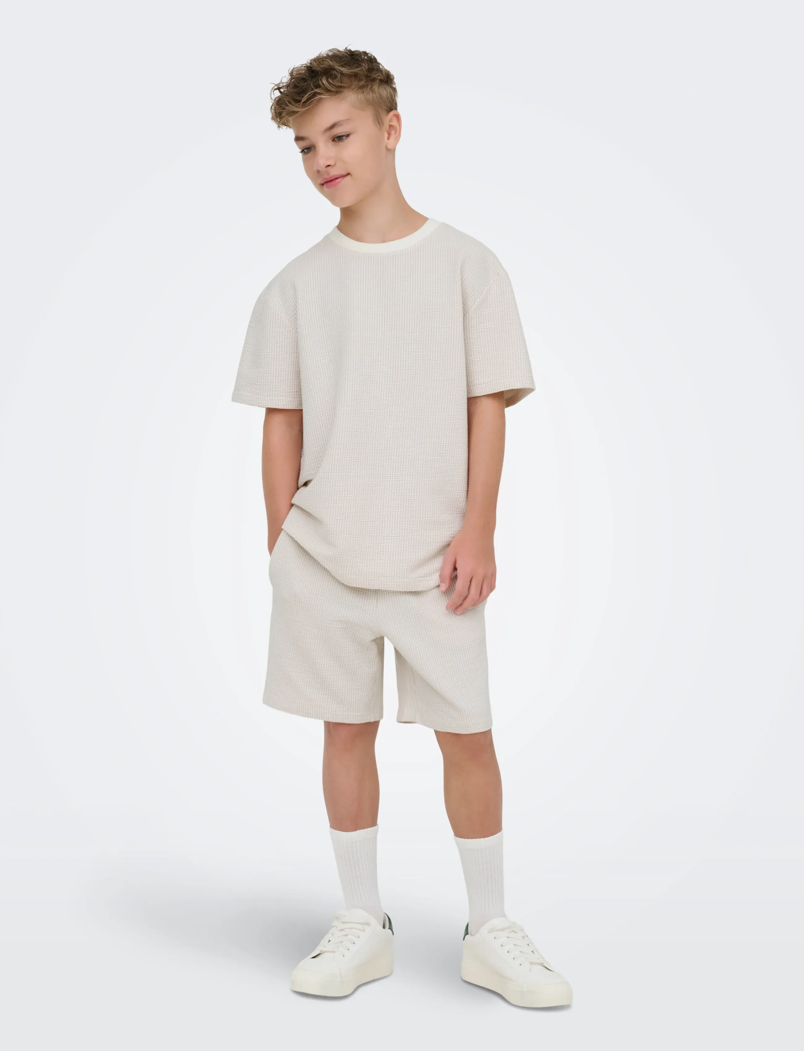 ONLY & SONS - OSJKIAN LIFE REG STRP SHORT JRS NOOS - casual shorts - egret - 4