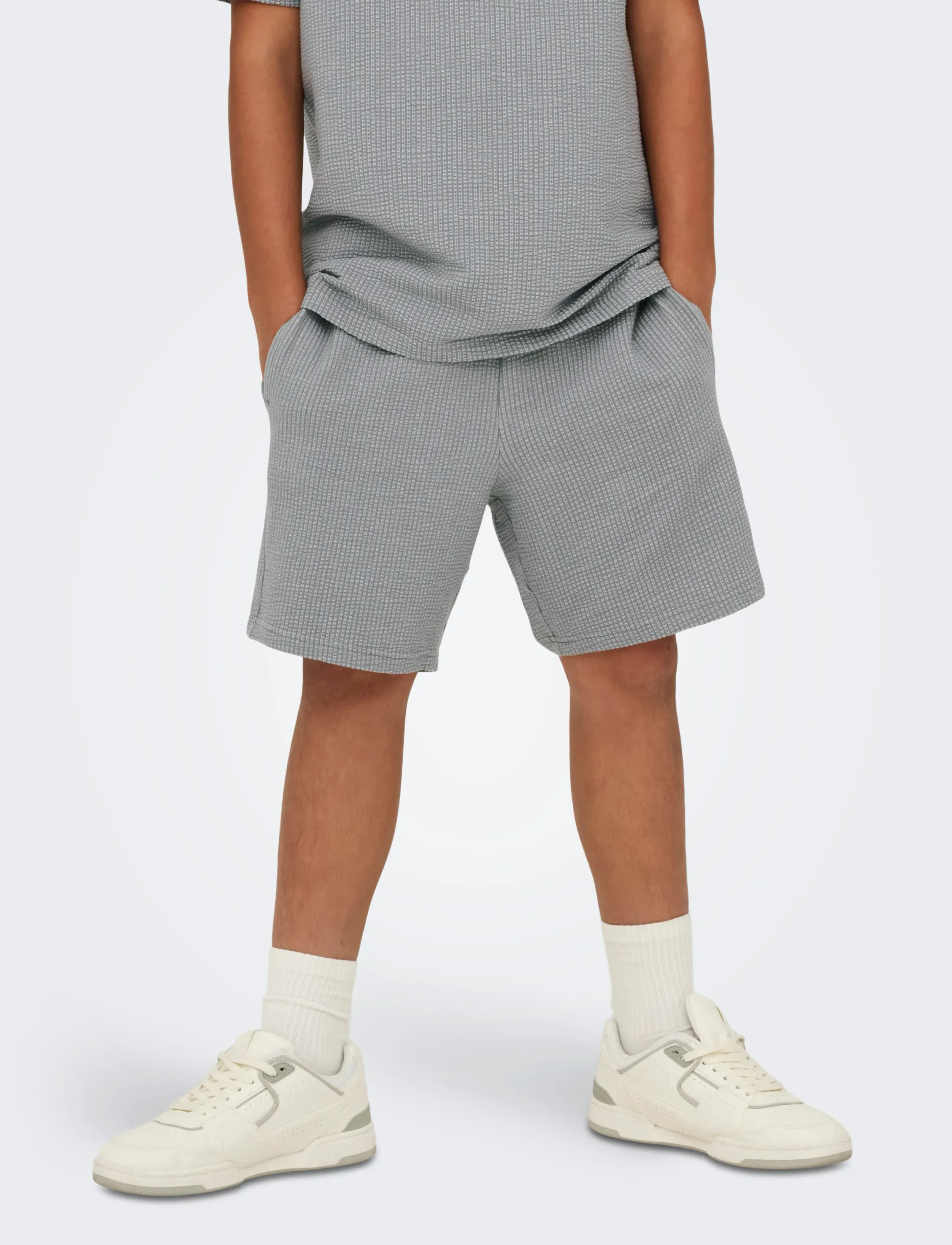 ONLY & SONS OSJKIAN LIFE REG STRP SHORT JRS NOOS - Shorts - SEDONA SAGE / grey