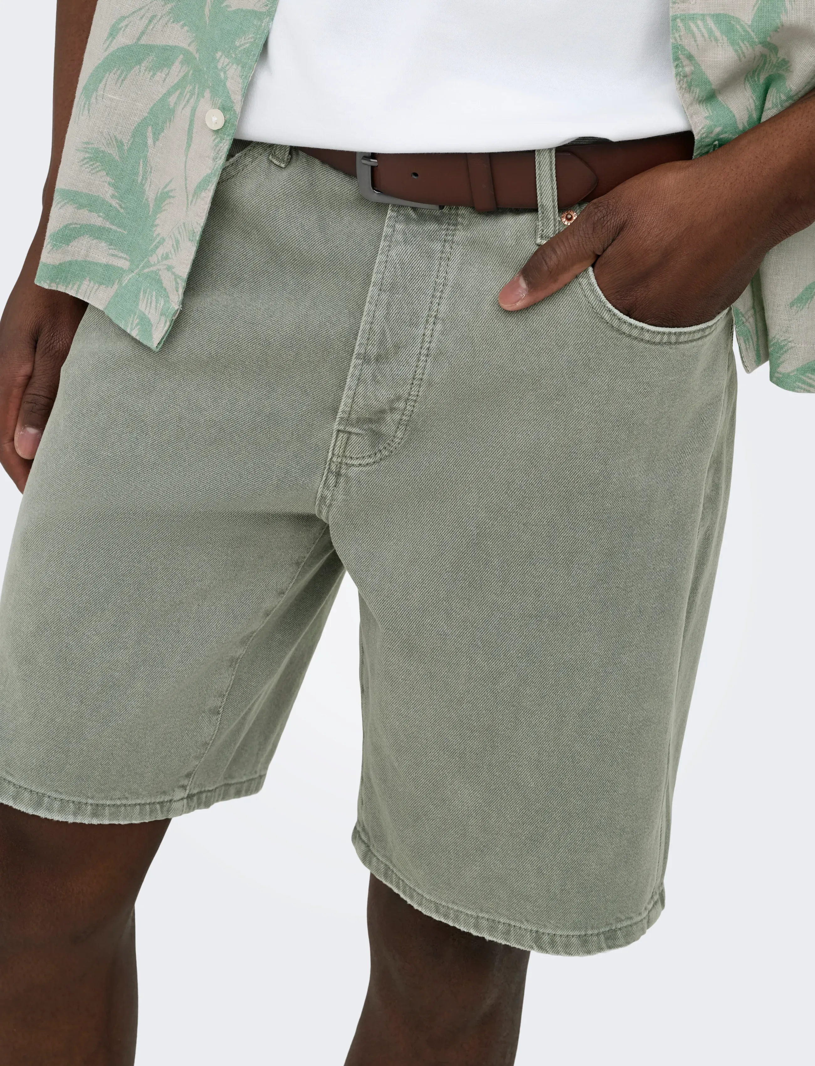 ONLY & SONS - ONSEDGE GREEN 7979 TAI DNM SHORTS NOOS - jeans shorts - calliste green - 5