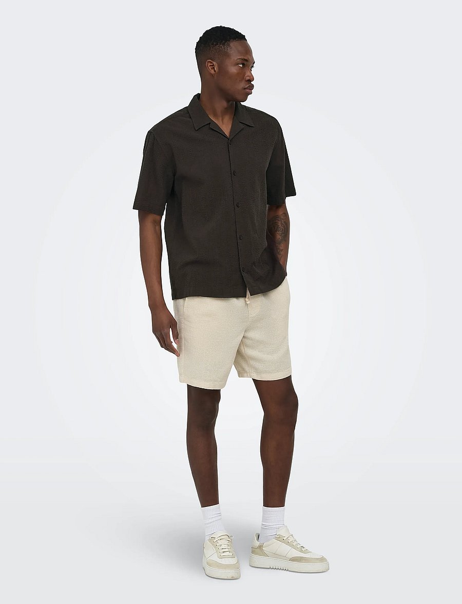 ONLY & SONS - ONSCRUZ RLX SEERSUCKER RESORT SS SHIRT - kurzarmhemden - black coffee - 4