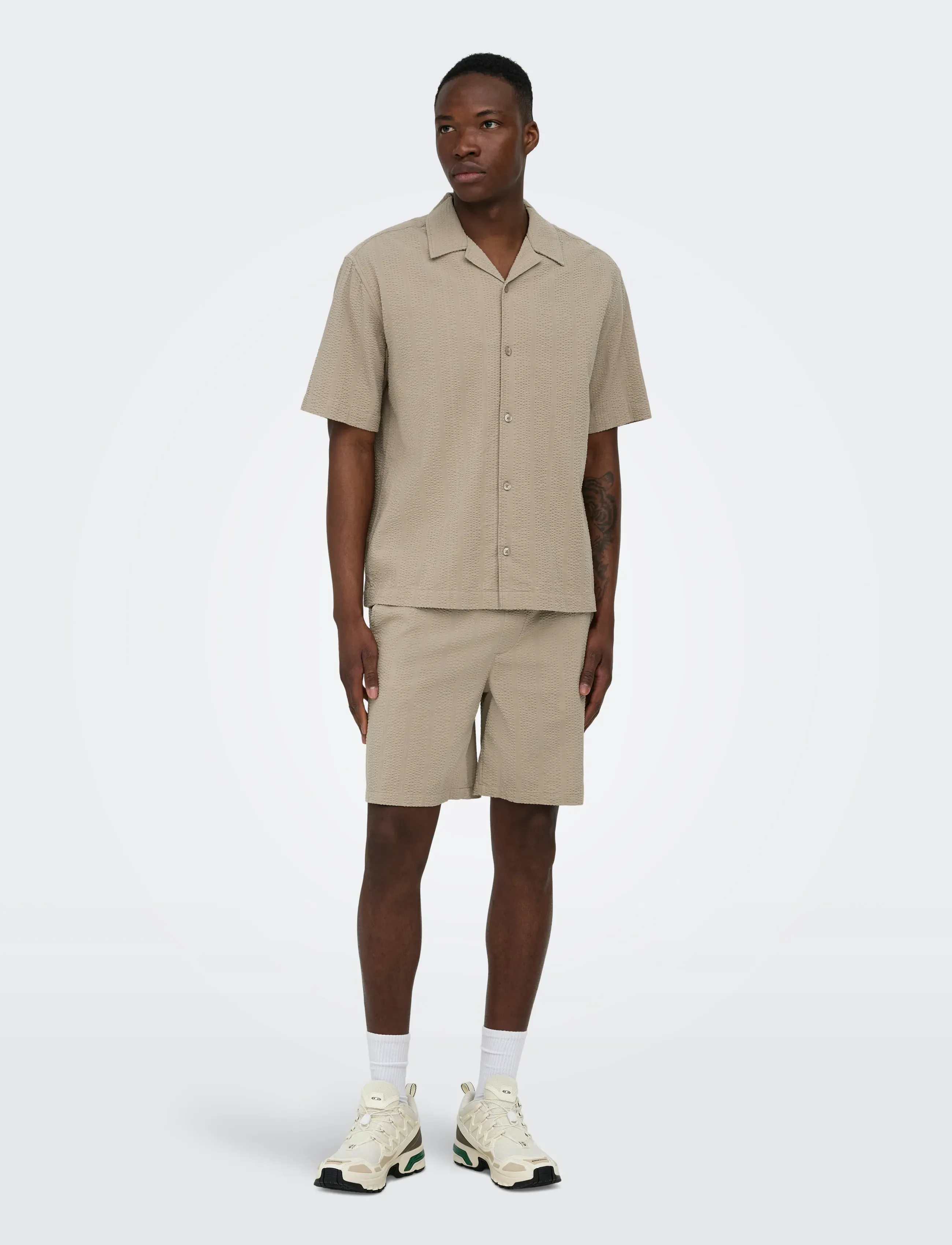 ONLY & SONS - ONSCRUZ RLX SEERSUCKER RESORT SS SHIRT - krótki rękaw - crockery - 4