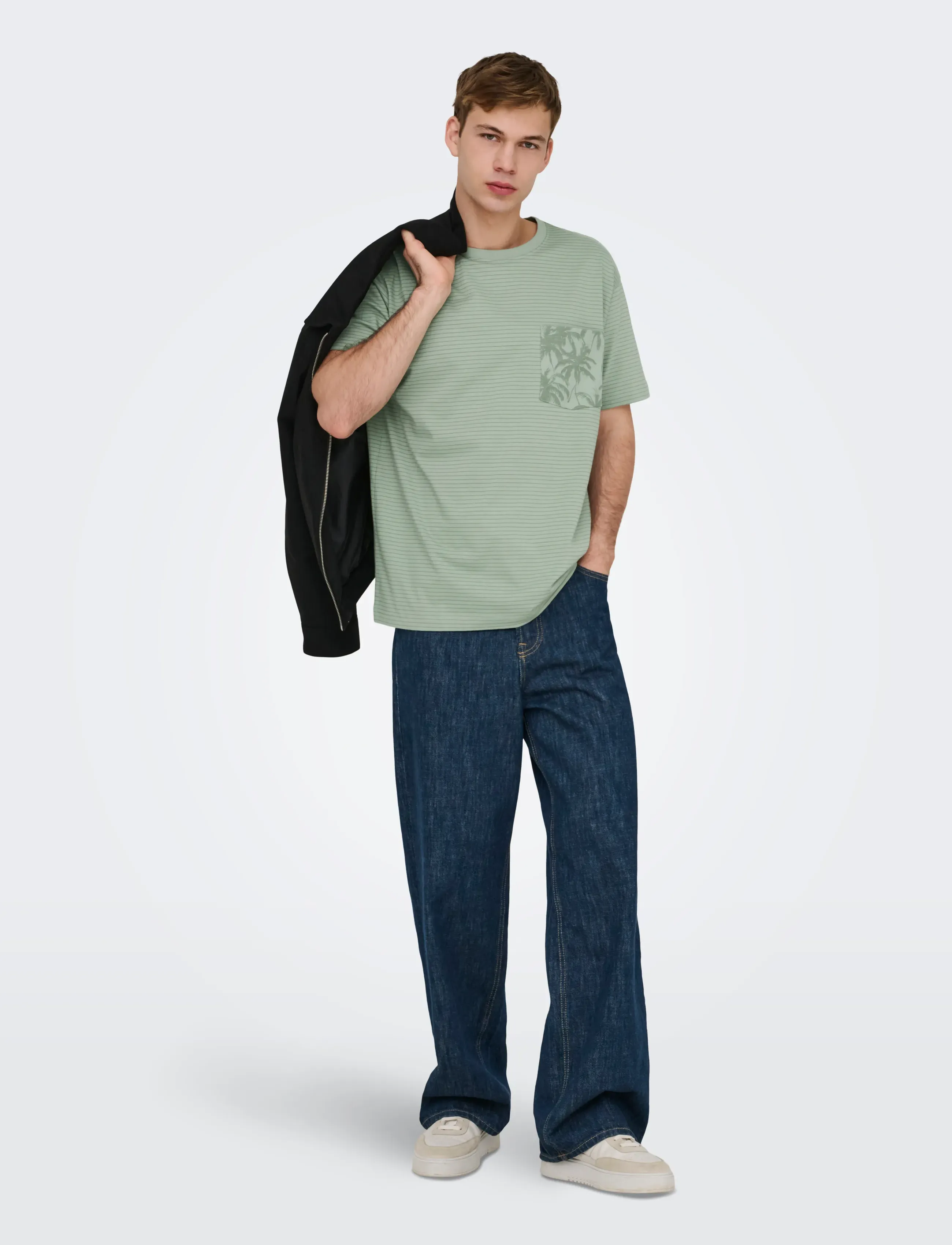 ONLY & SONS - ONSFRED STRIPE LIFE RLX LEAF SS PCKT TEE - short-sleeved t-shirts - iceberg green - 4