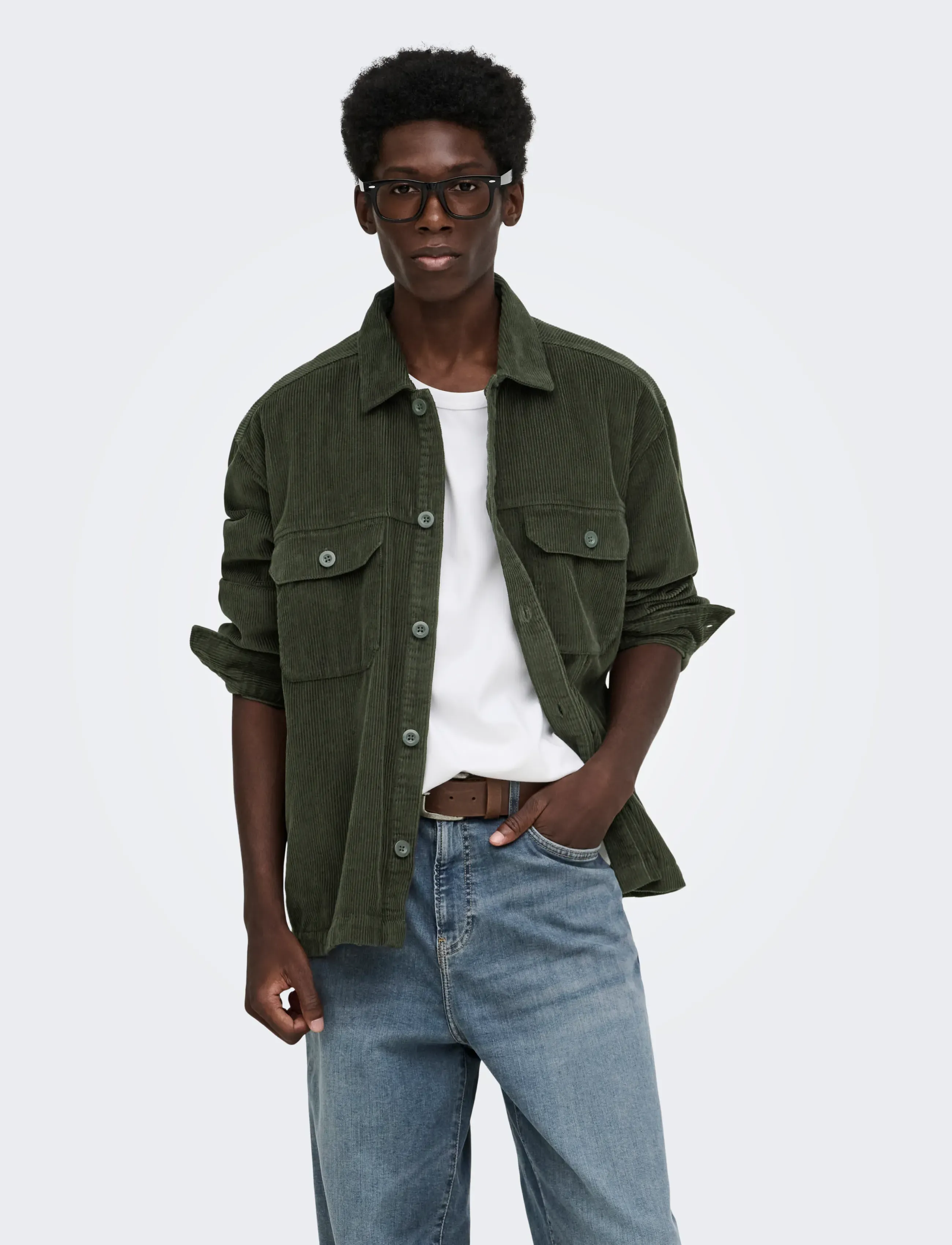 ONLY & SONS ONSSIMON CORD RLX 017 SHIRT - Fløjlsskjorter - BELUGA / khaki/green