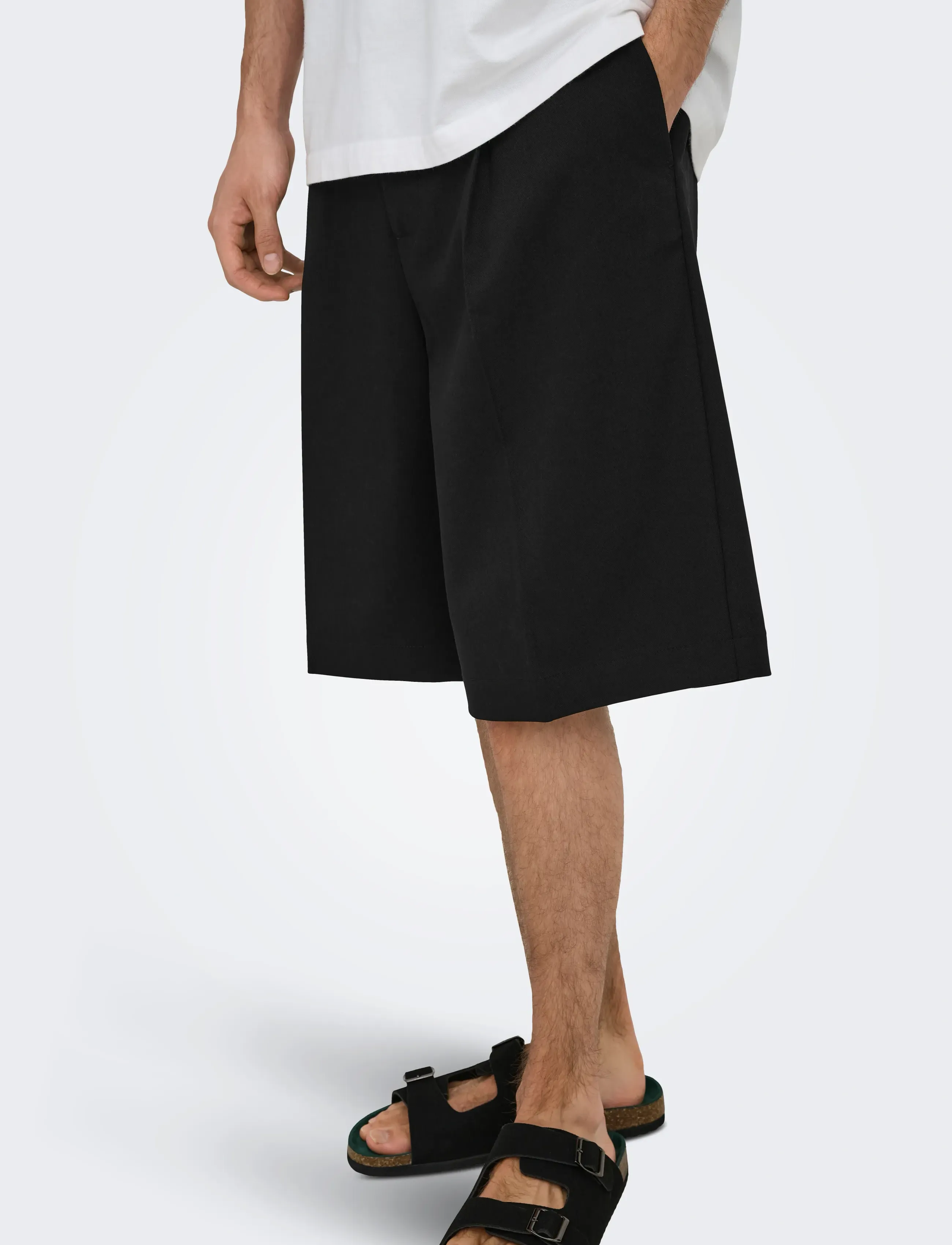 ONLY & SONS ONSDAVES LOOSE TAILORED 0346 SHORTS FRML - Shorts - BLACK / black