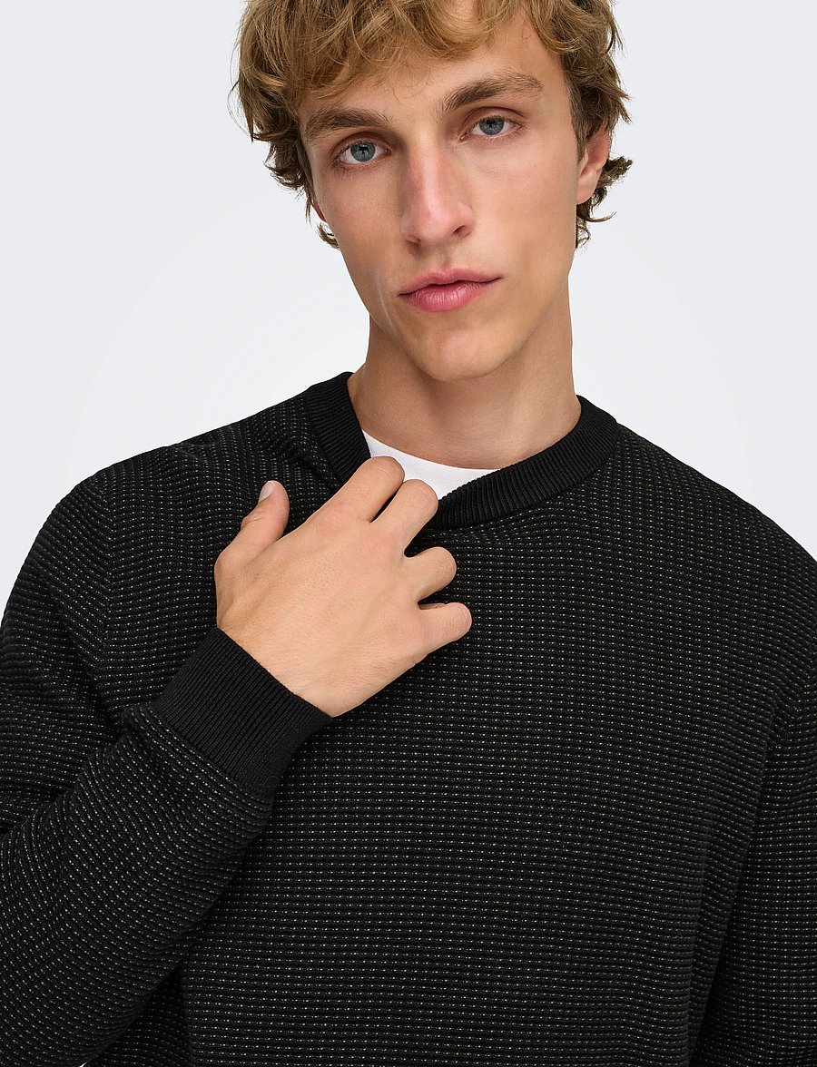 ONLY & SONS - ONSDAVE REG LS CREW NECK KNIT NOOS - Ümara kaelusega - black - 5