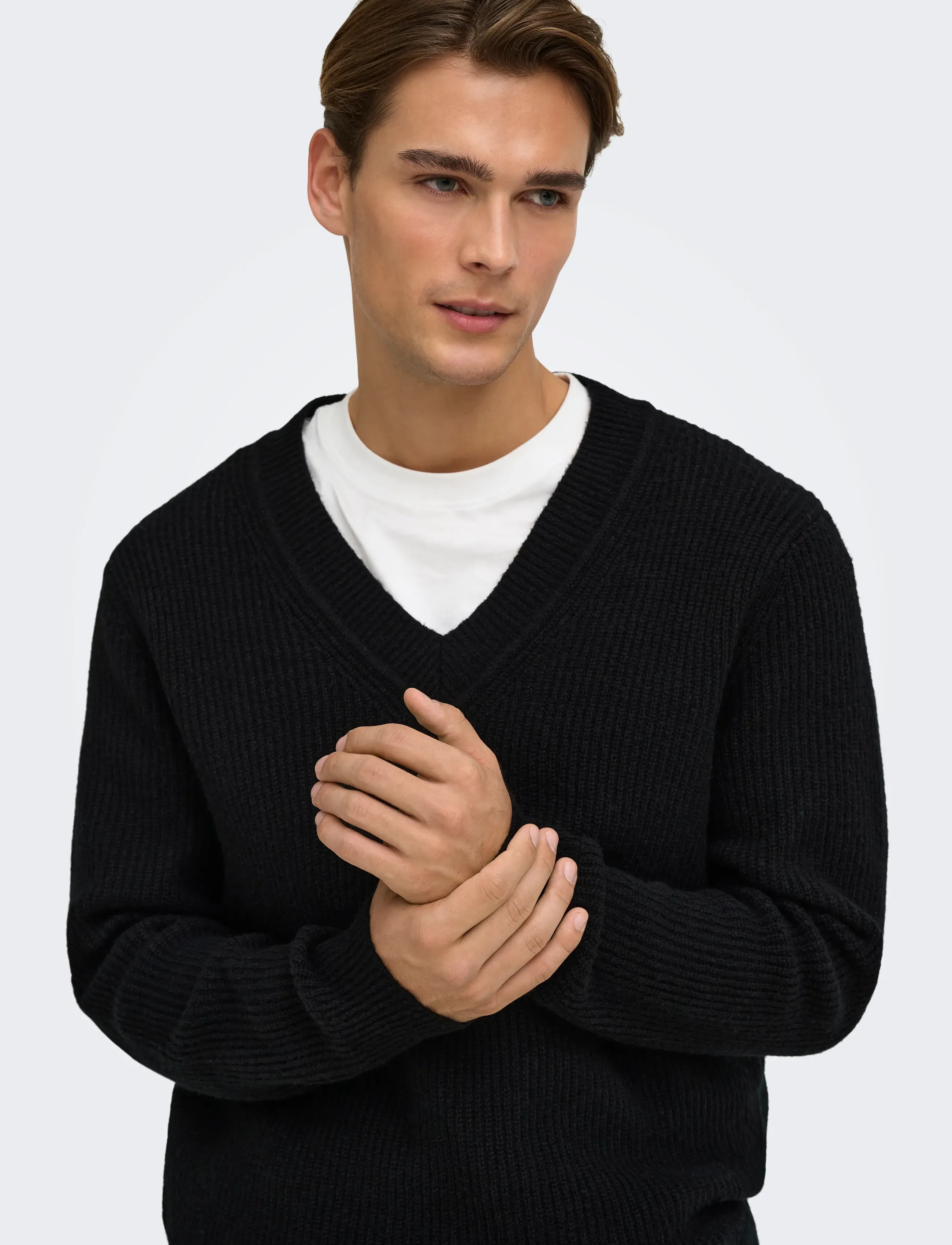 ONLY & SONS - ONSSKY REG LS V-NECK KNIT FRML - black - 5