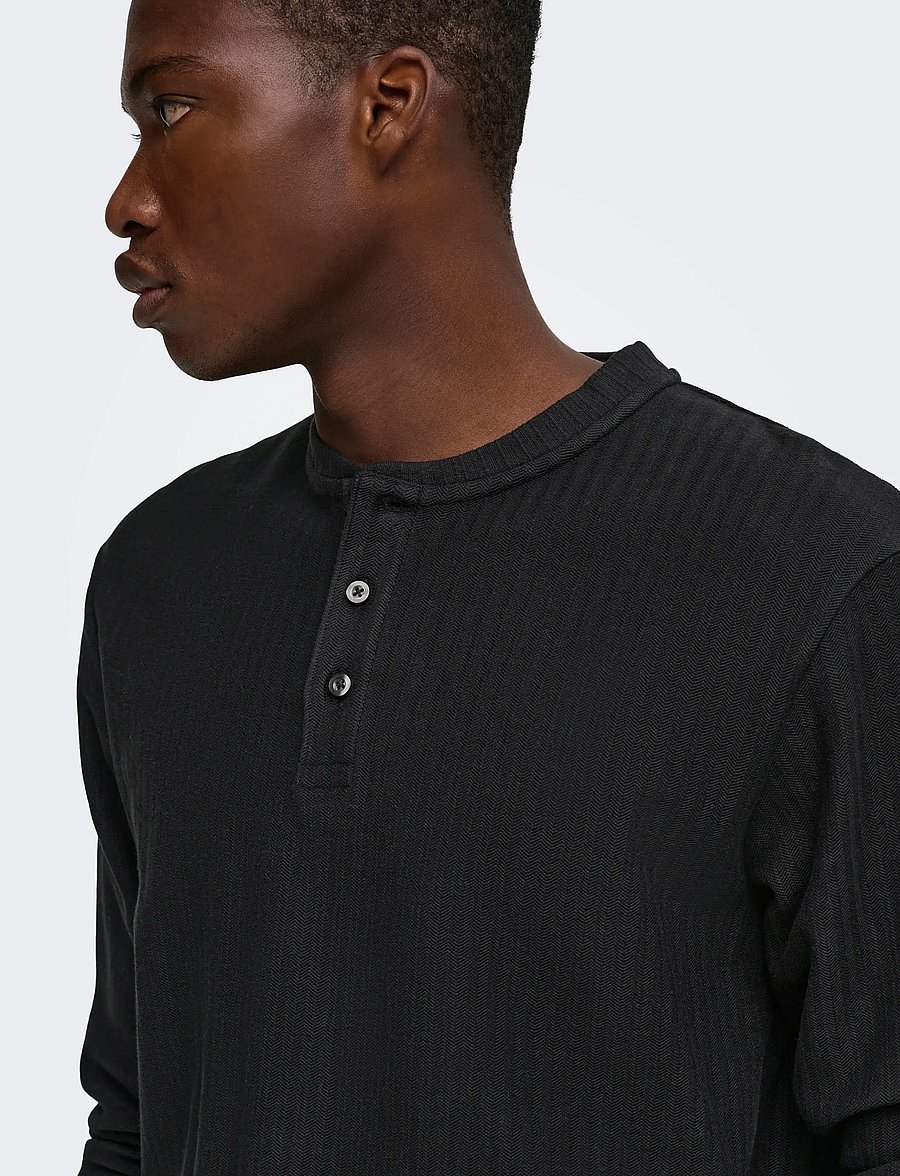 ONLY & SONS - ONSEDDY HERRINGBONE LS HENLEY TEE - langärmelige t-shirts - black - 5