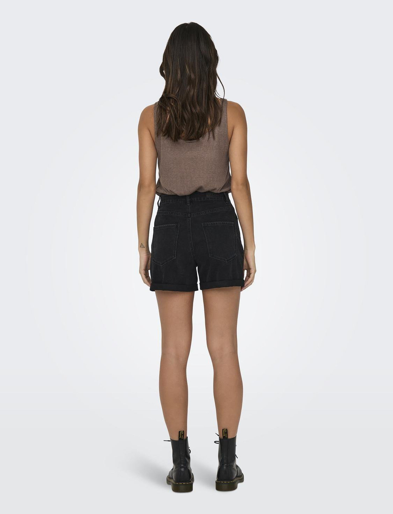ONLY Onlvega HW Mom Dnm Shorts dam – bild 7