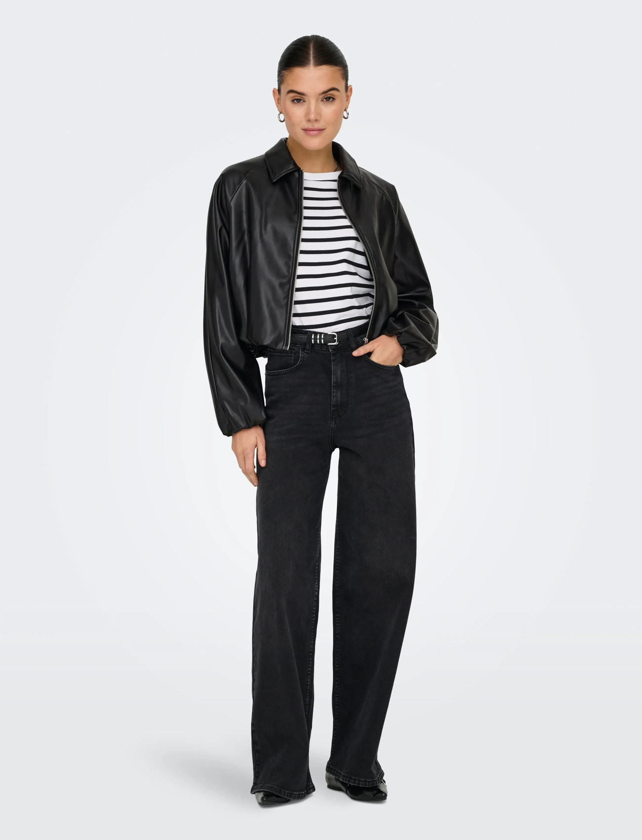 ONLY Onlsaramy Faux Leather Bomber skinnjackor dam – bild 8
