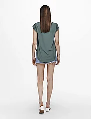 ONLY - ONLVIC S/S SOLID TOP NOOS PTM - lyhythihaiset puserot - balsam green - 4