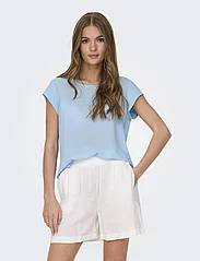 ONLY - ONLVIC S/S SOLID TOP NOOS PTM - short-sleeved blouses - clear sky - 2